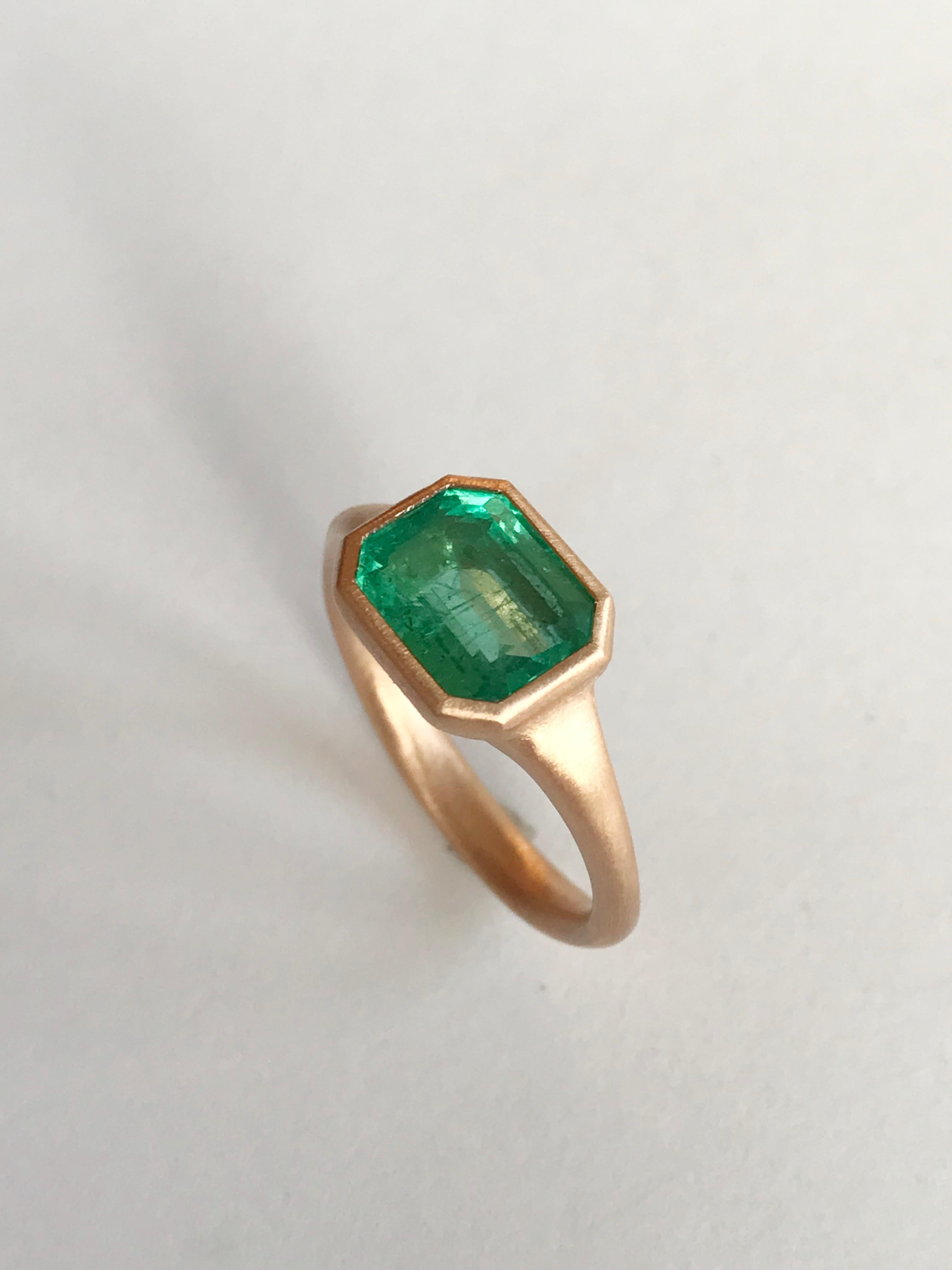 Dalben 2, 38 Carat Emerald Rose Gold Ring 1