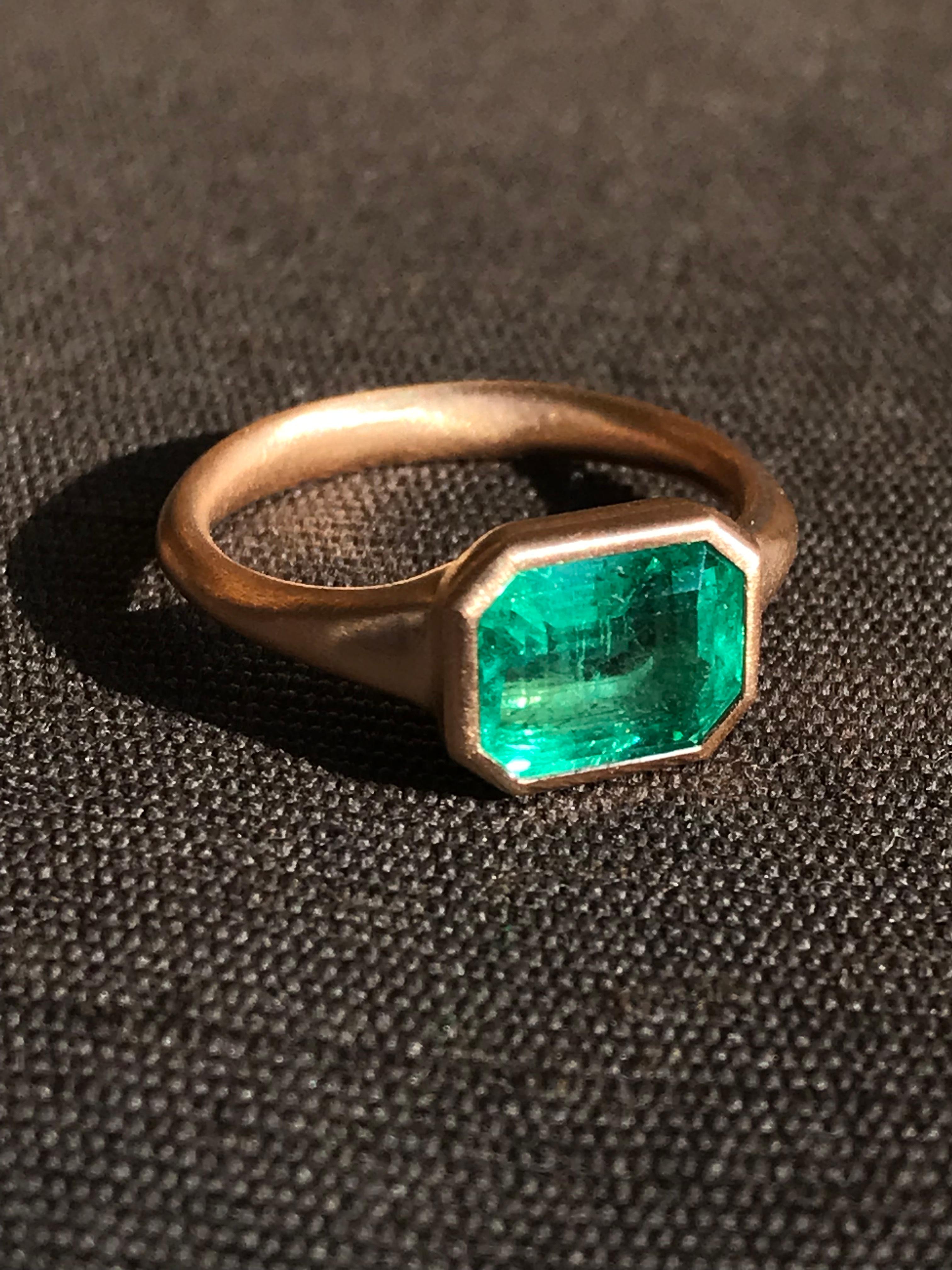 Dalben 2, 38 Carat Emerald Rose Gold Ring 2