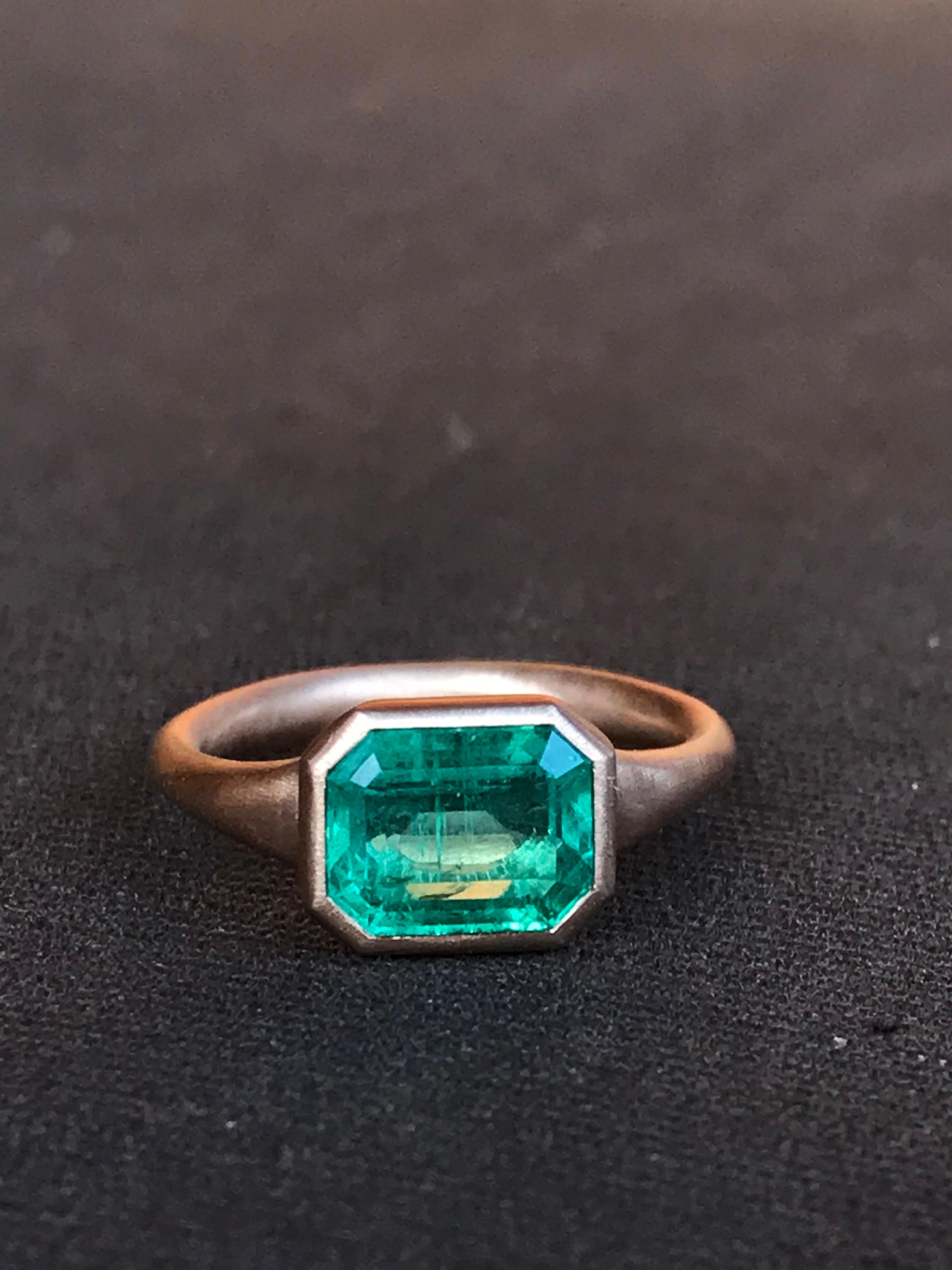 Dalben 2, 38 Carat Emerald Rose Gold Ring 3