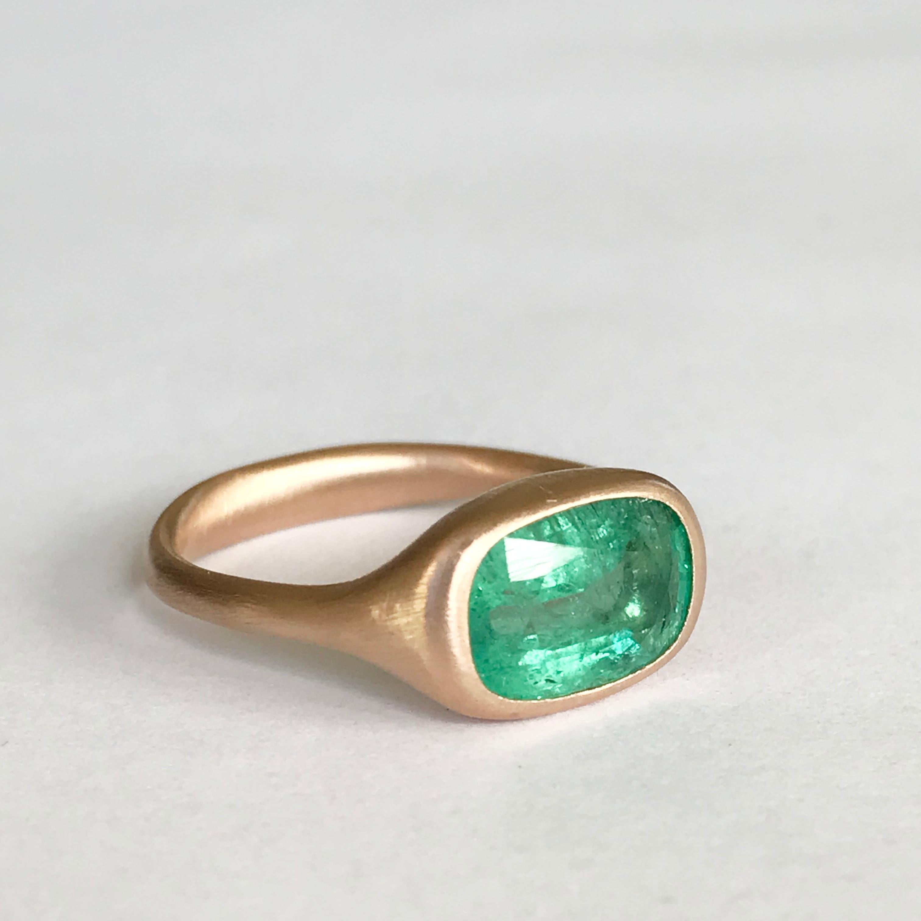 Dalben 2, 65 Carat Emerald Rose Gold Ring For Sale 2