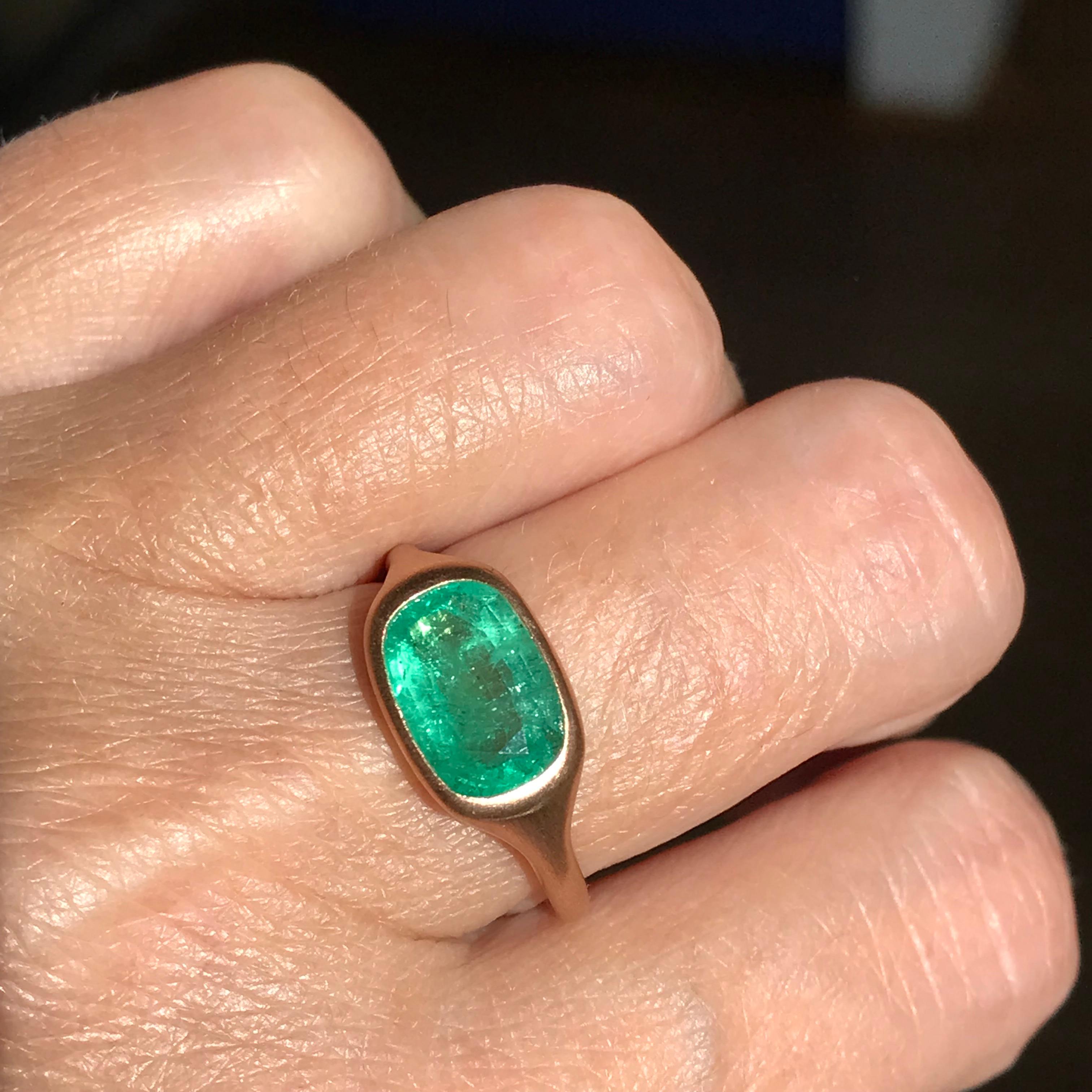 Dalben 2, 65 Karat Smaragd-Ring aus Roségold (Zeitgenössisch) im Angebot
