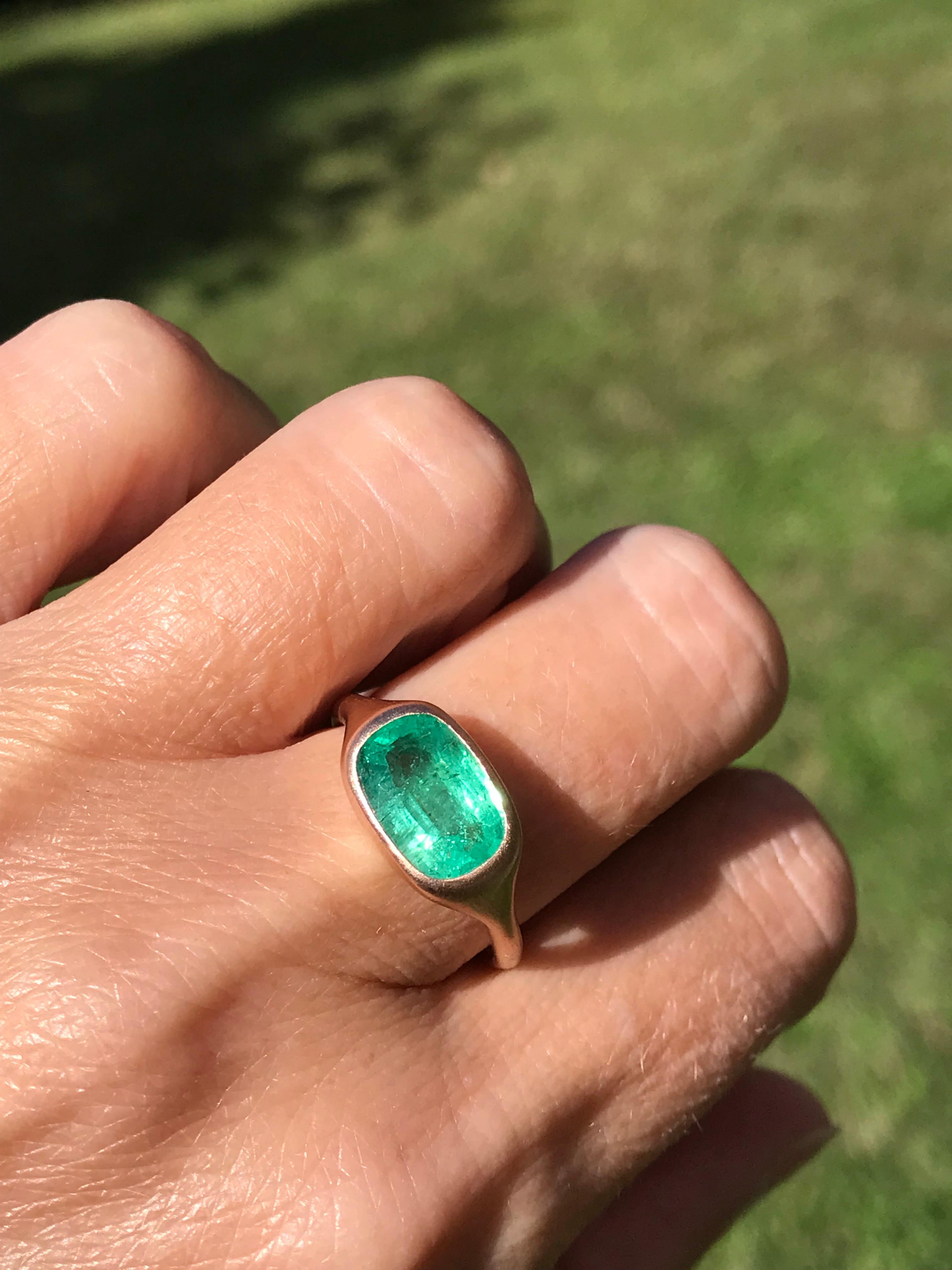Dalben 2, 65 Karat Smaragd-Ring aus Roségold im Zustand „Neu“ im Angebot in Como, IT