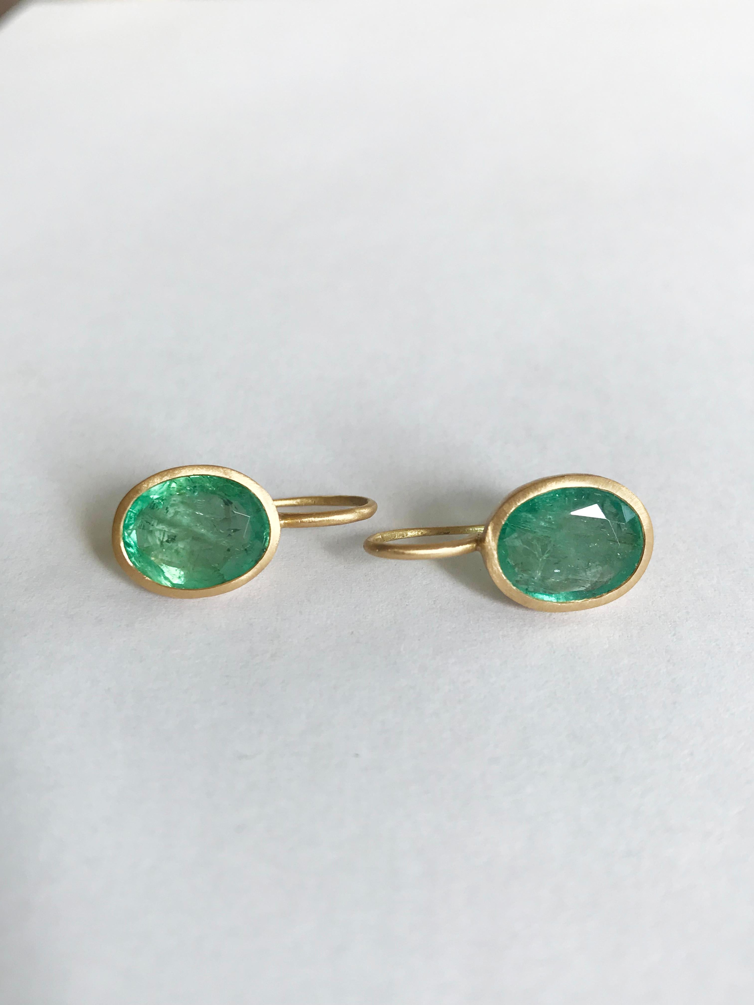 Dalben 6, 4 Carat Emerald Yellow Gold Earrings 10