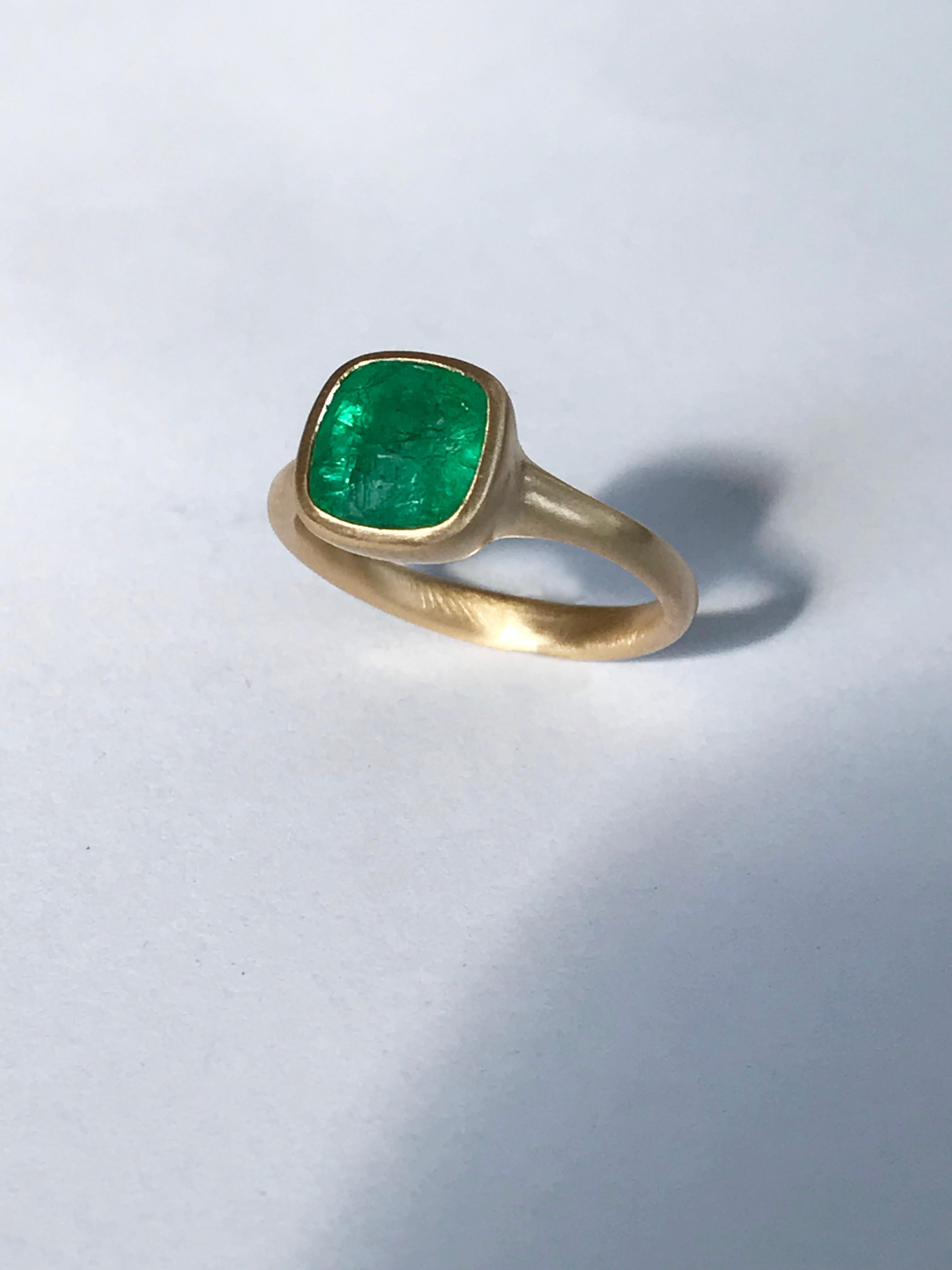 Dalben 2, 84 Carat Emerald Yellow Gold Ring 6