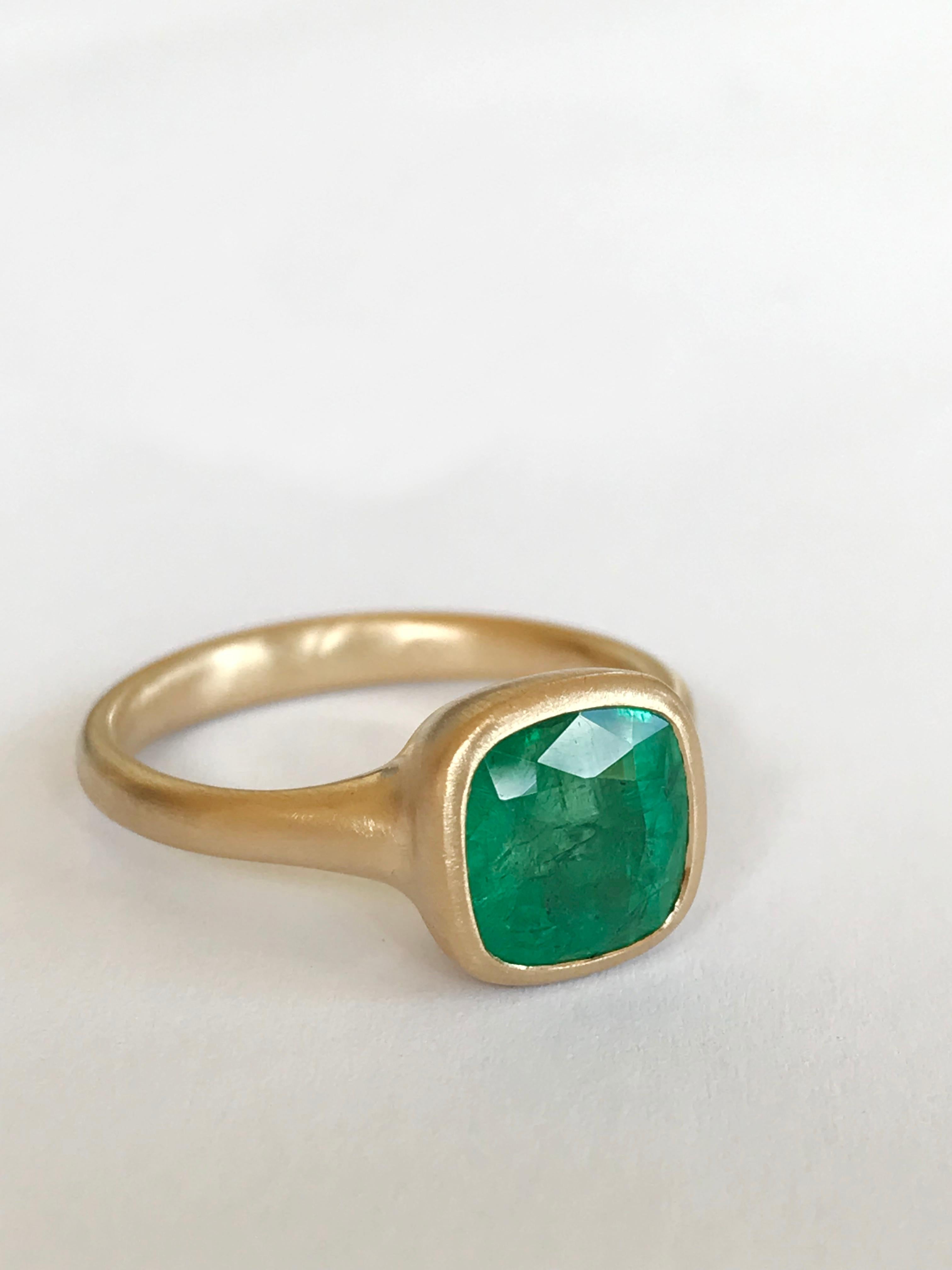 Dalben 2, 84 Carat Emerald Yellow Gold Ring 1