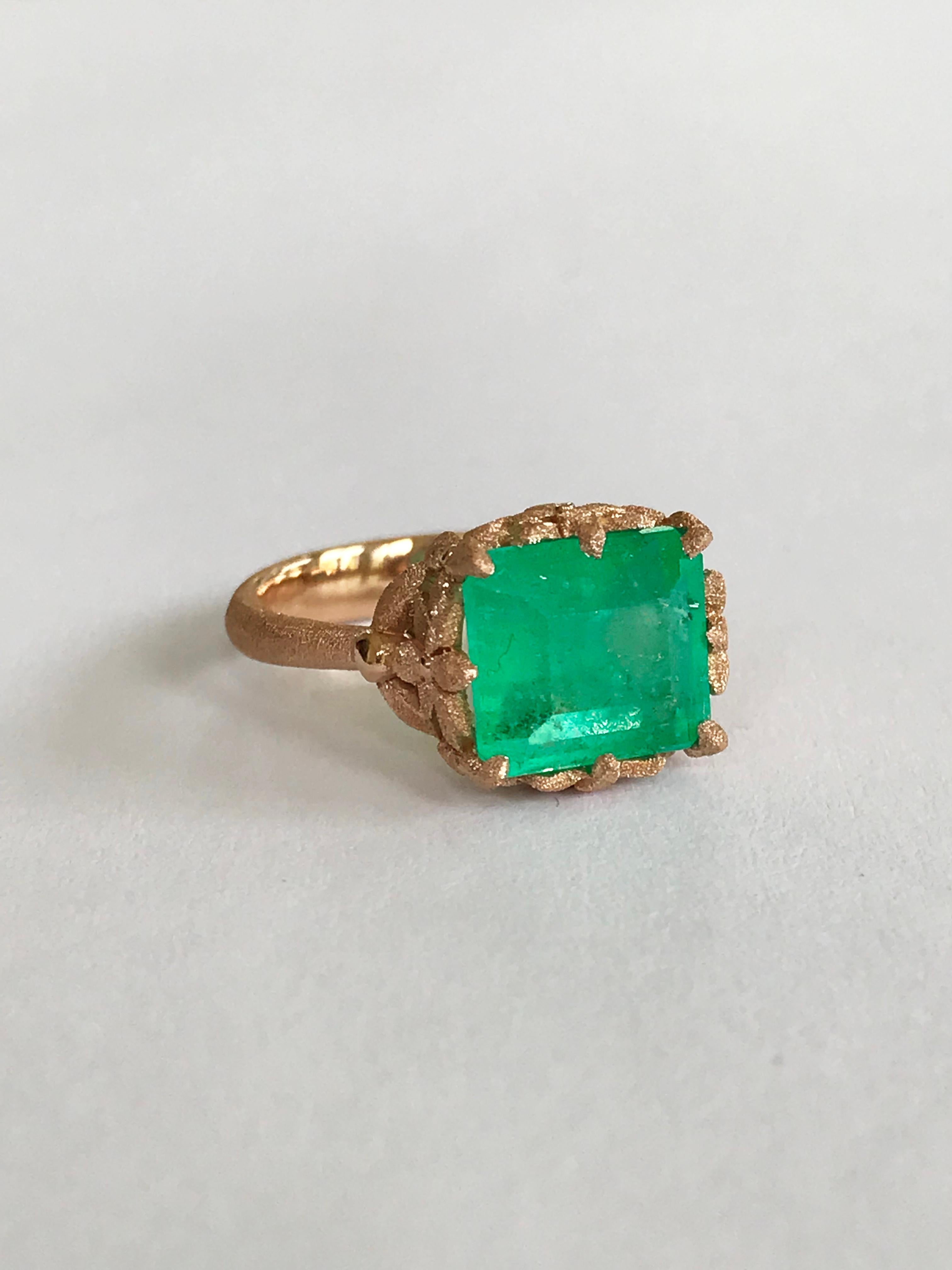 Dalben 3.57 Carat Emerald Cut Emerald Rose Gold Ring For Sale 3