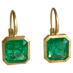 Dalben 4, 2 Carat Emerald Yellow Gold Earrings