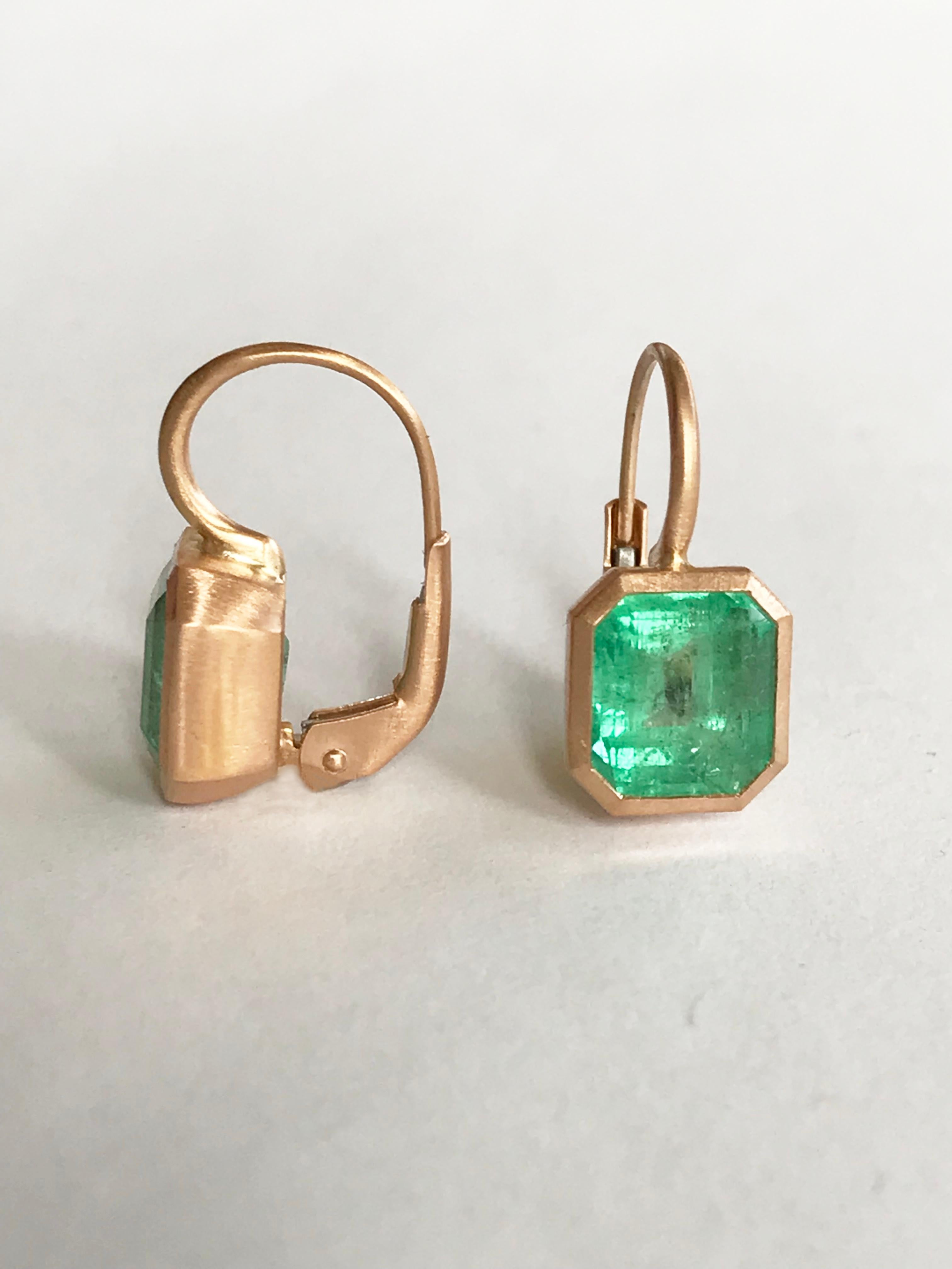 Dalben 4, 31 Carat Colombian Emerald Rose Gold Earrings For Sale 4