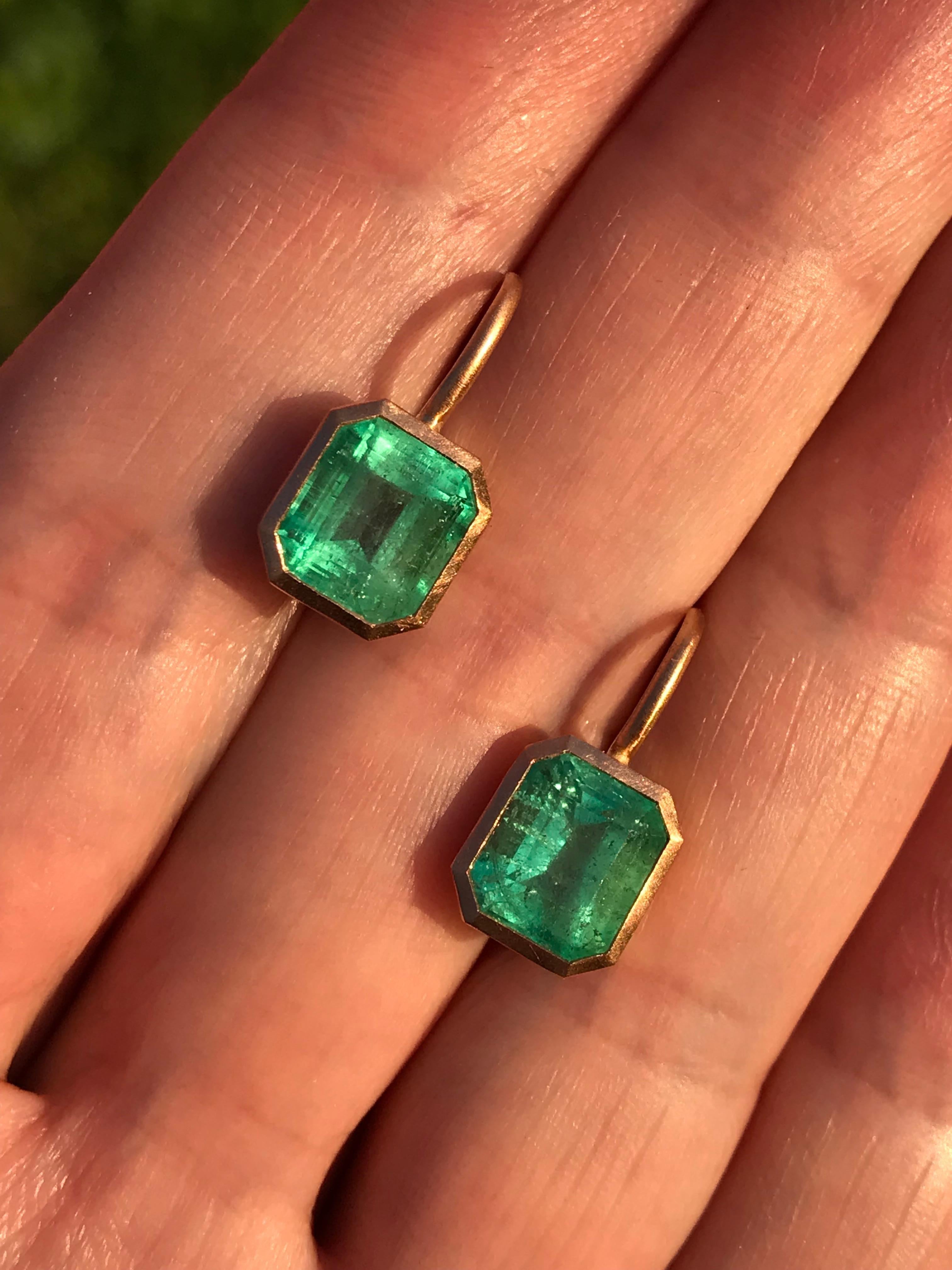 Dalben design  18k rose gold matte finishing earrings with two bezel-set emerald faceted cut  Colombian emeralds weight 4,31 carats .
The emeralds have a vivid light mint green color 
Bezel stone dimensions :
 9,4 x 8,4 mm  
height with leverback 17
