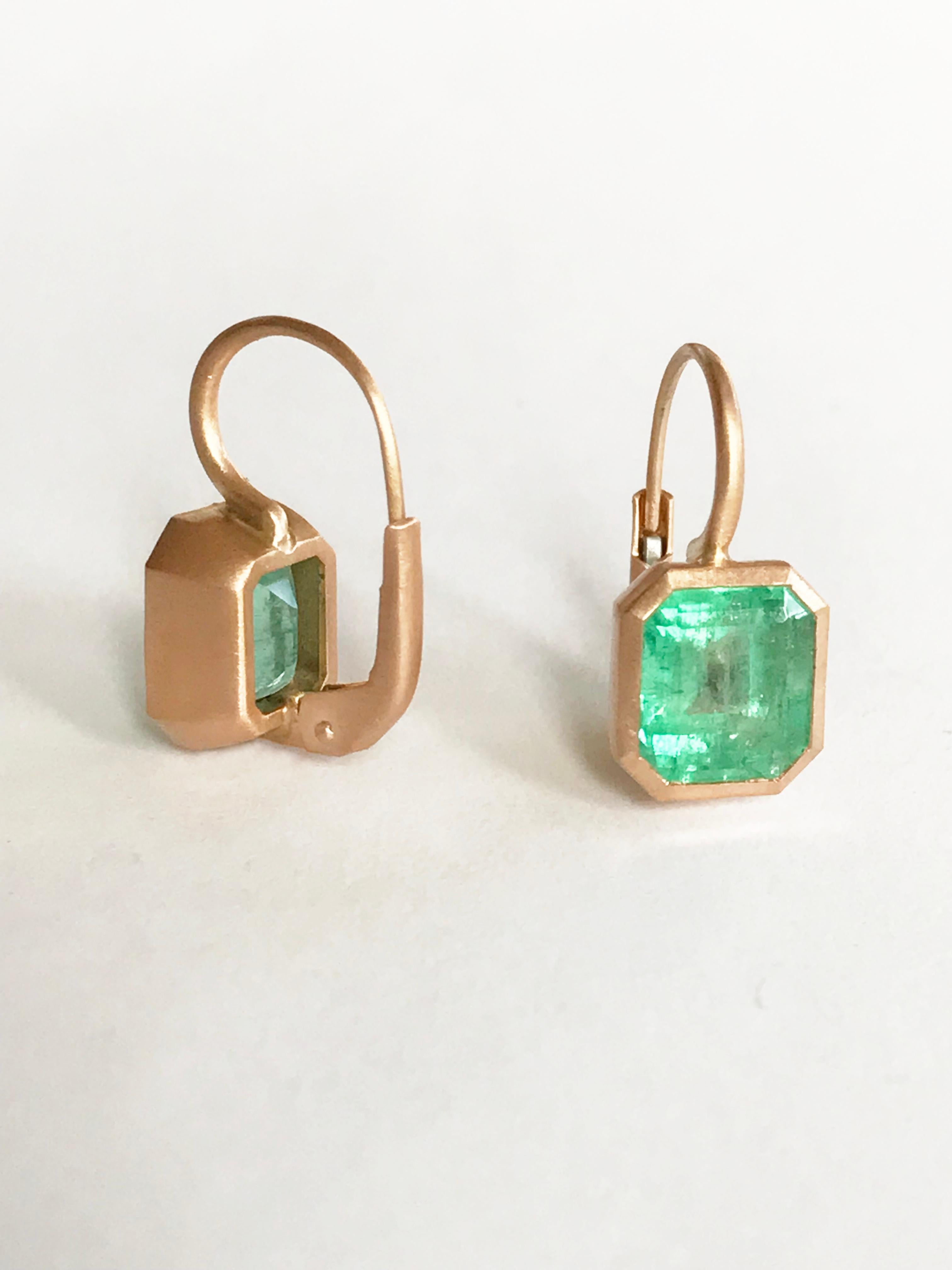 Dalben 4, 31 Carat Colombian Emerald Rose Gold Earrings For Sale 2