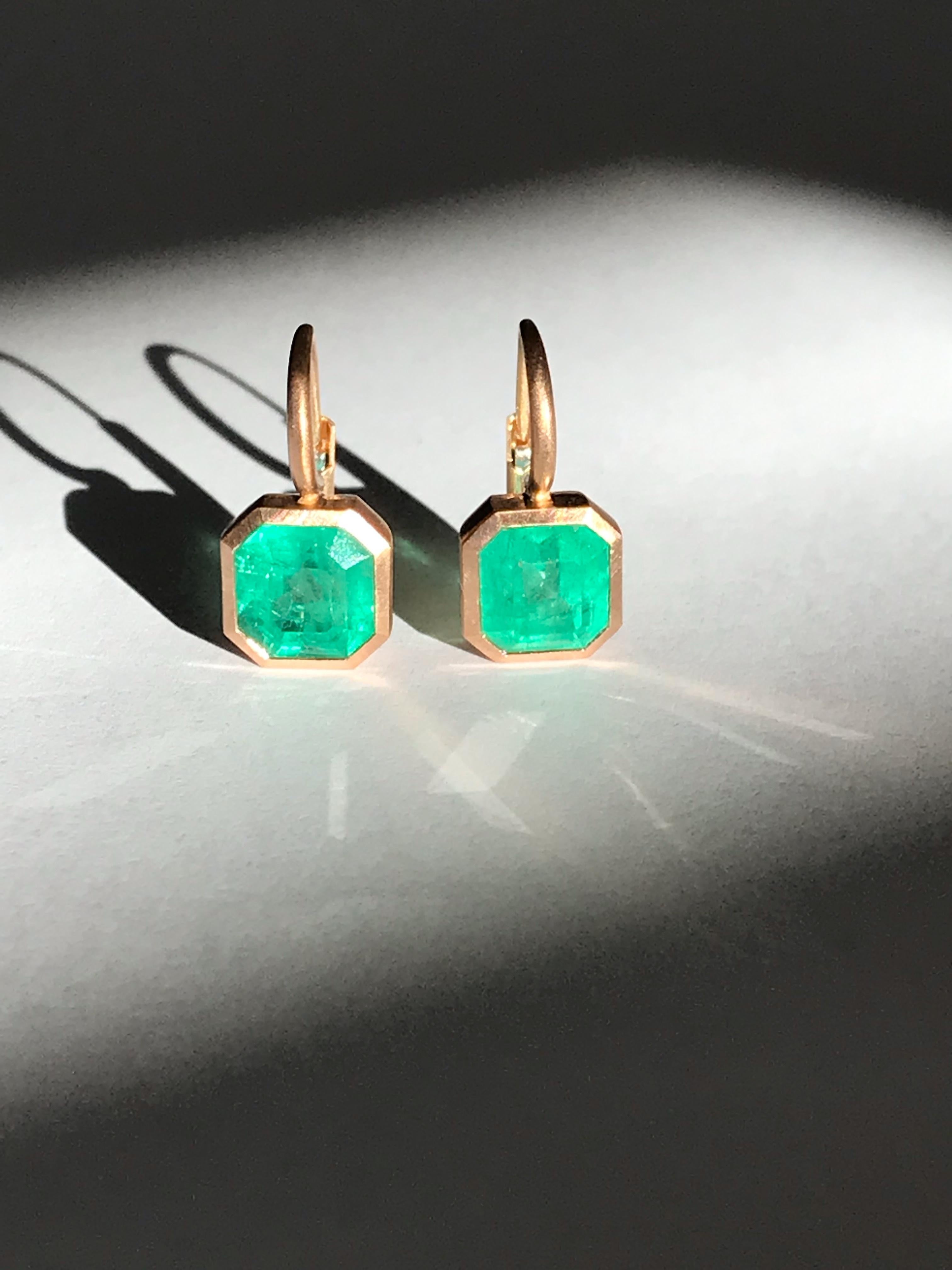 Dalben 4, 03 Carat Colombian Emerald Rose Gold Earrings 5