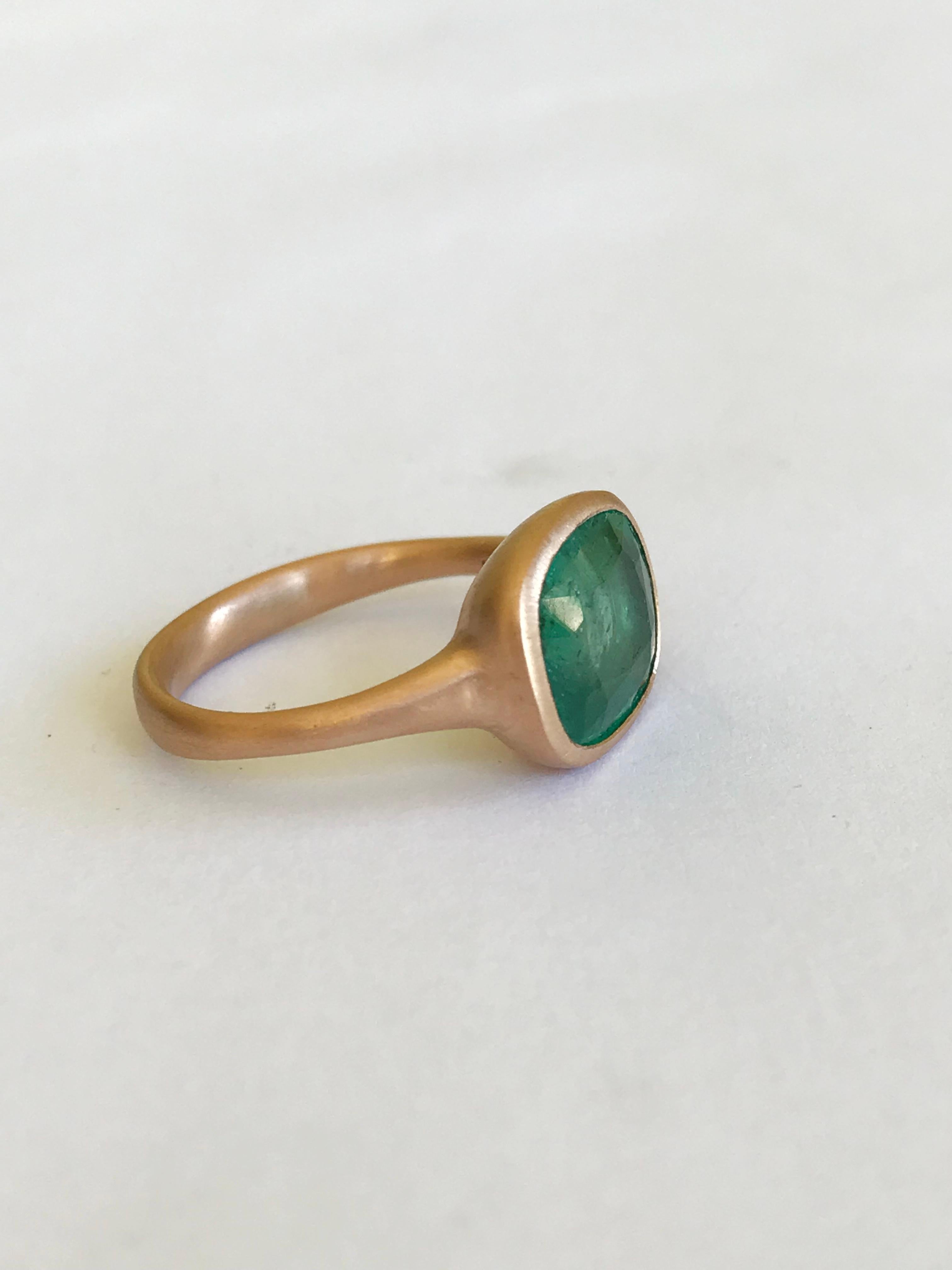 Dalben 4, 07 Carat Emerald Rose Gold Ring For Sale 5