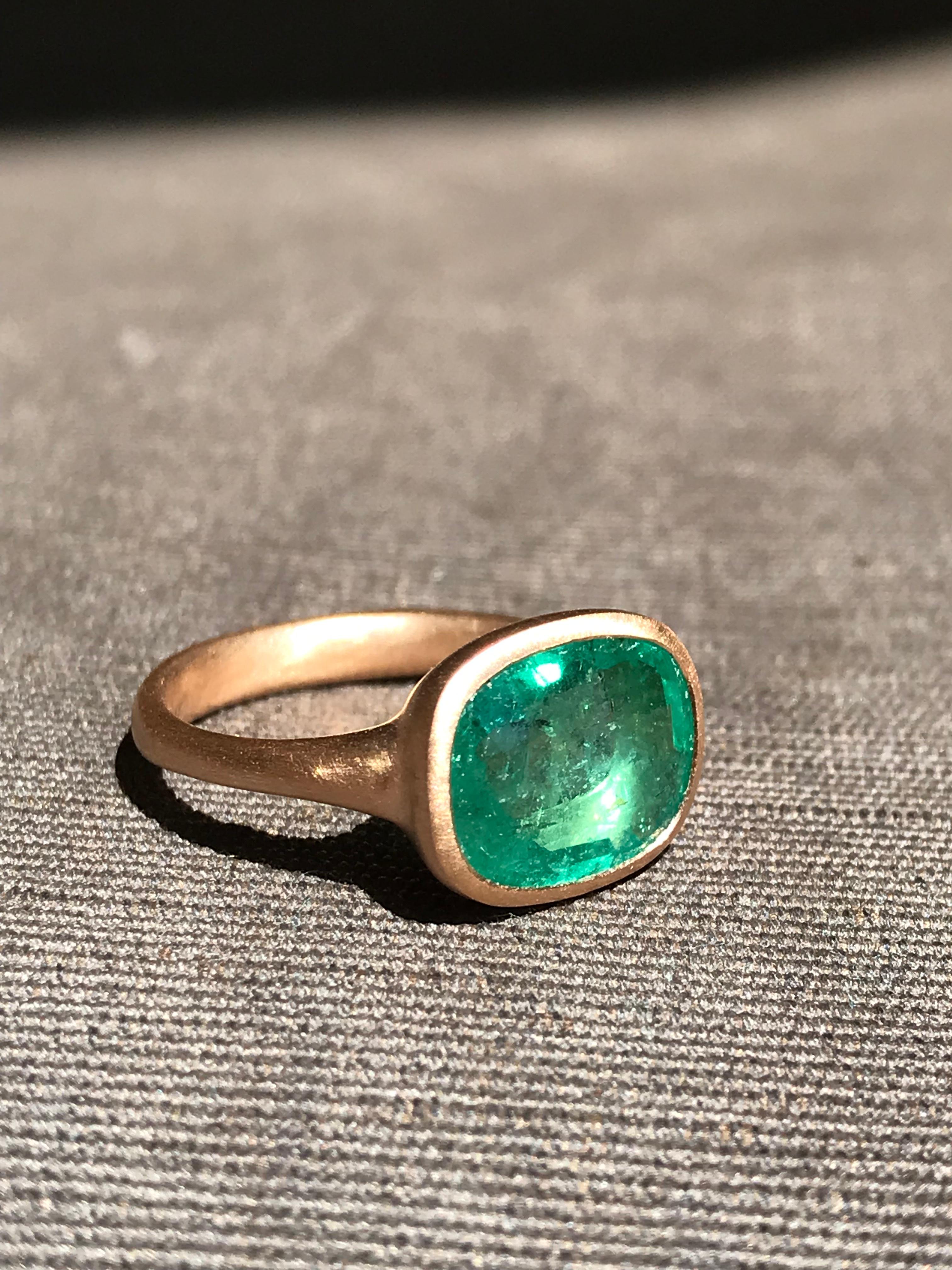 Dalben 4, 07 Carat Emerald Rose Gold Ring In New Condition For Sale In Como, IT
