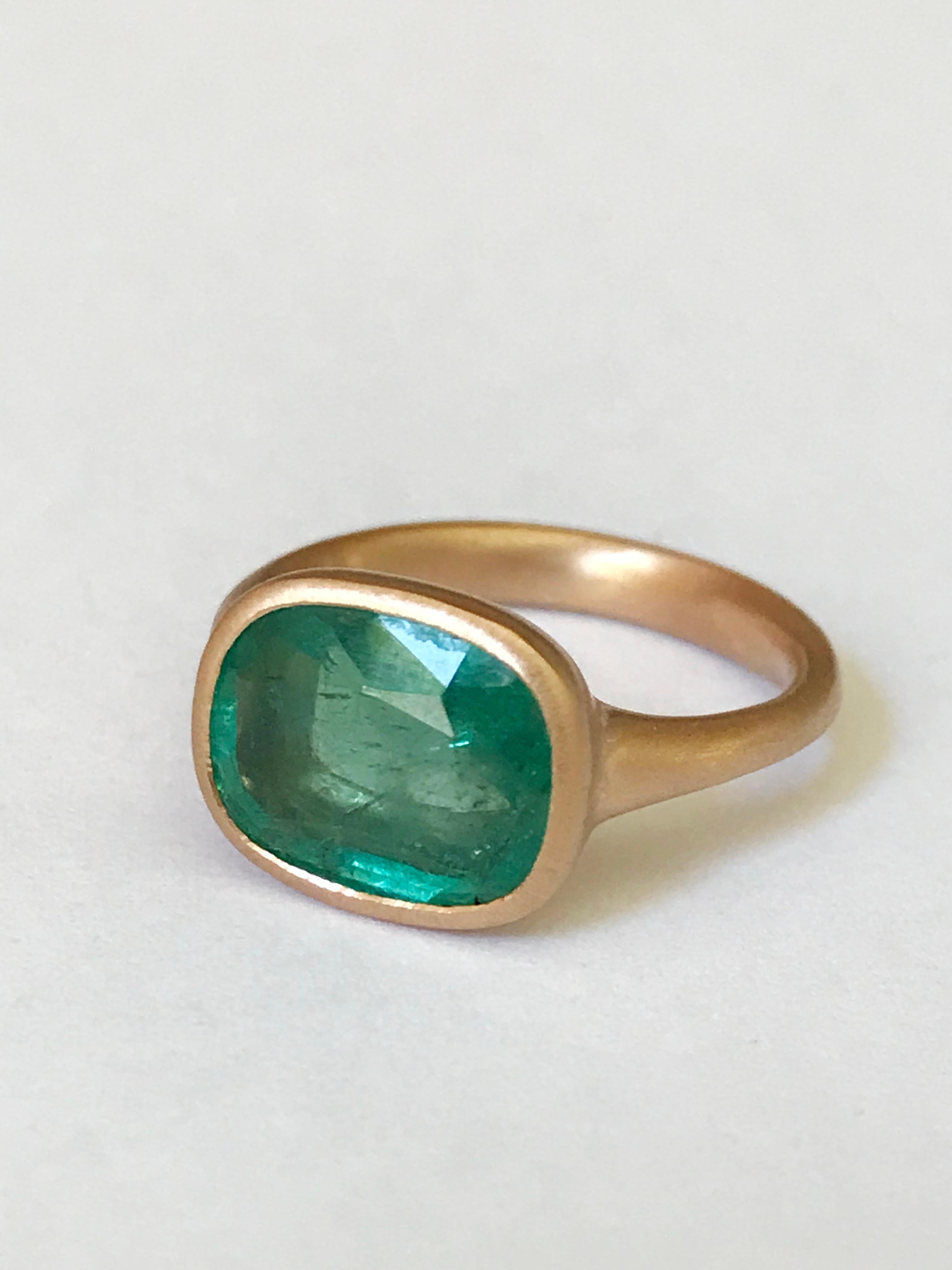 Dalben 4, 07 Carat Emerald Rose Gold Ring 3