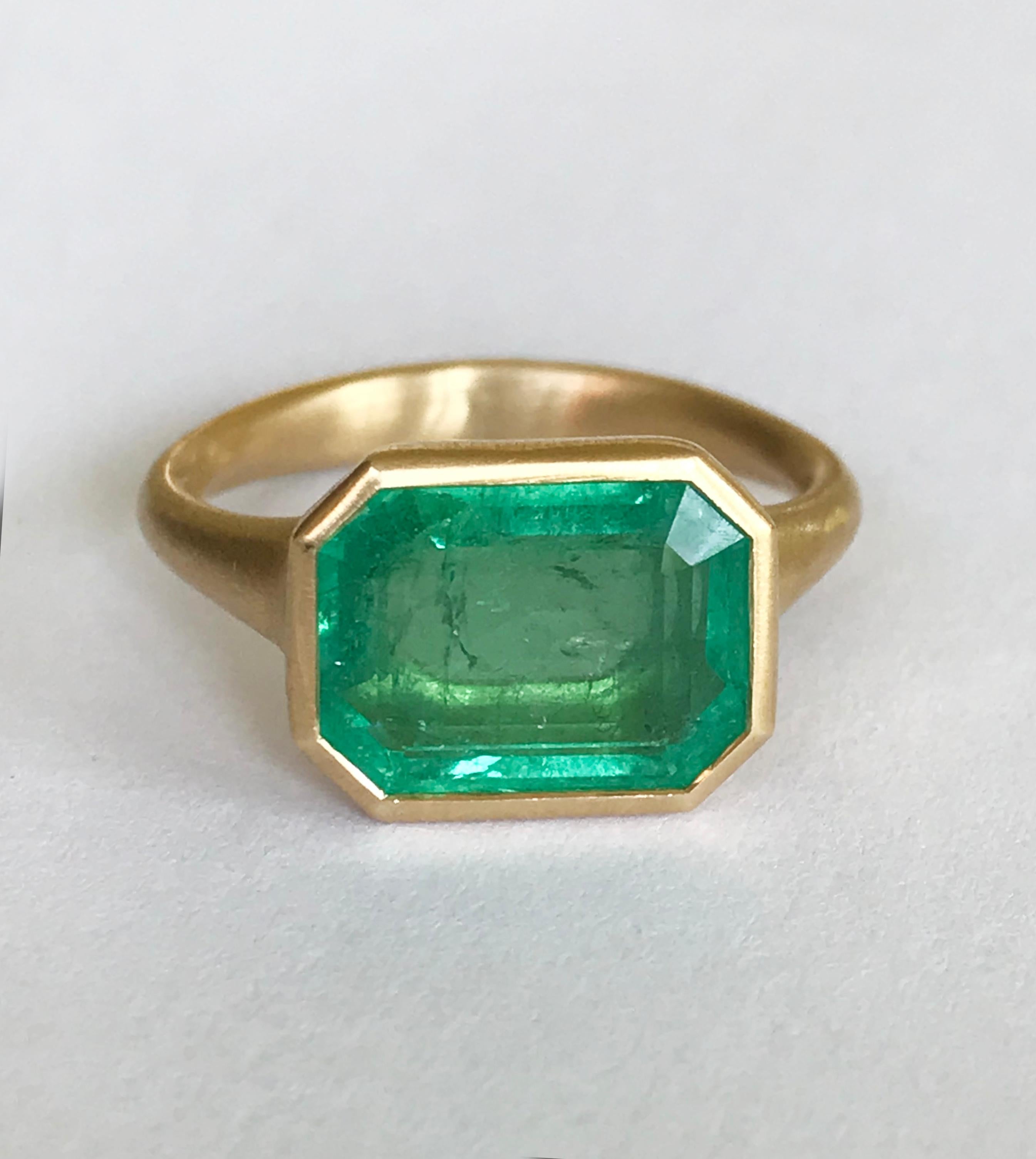 Dalben 4, 3 Carat Emerald Yellow Gold Ring 6