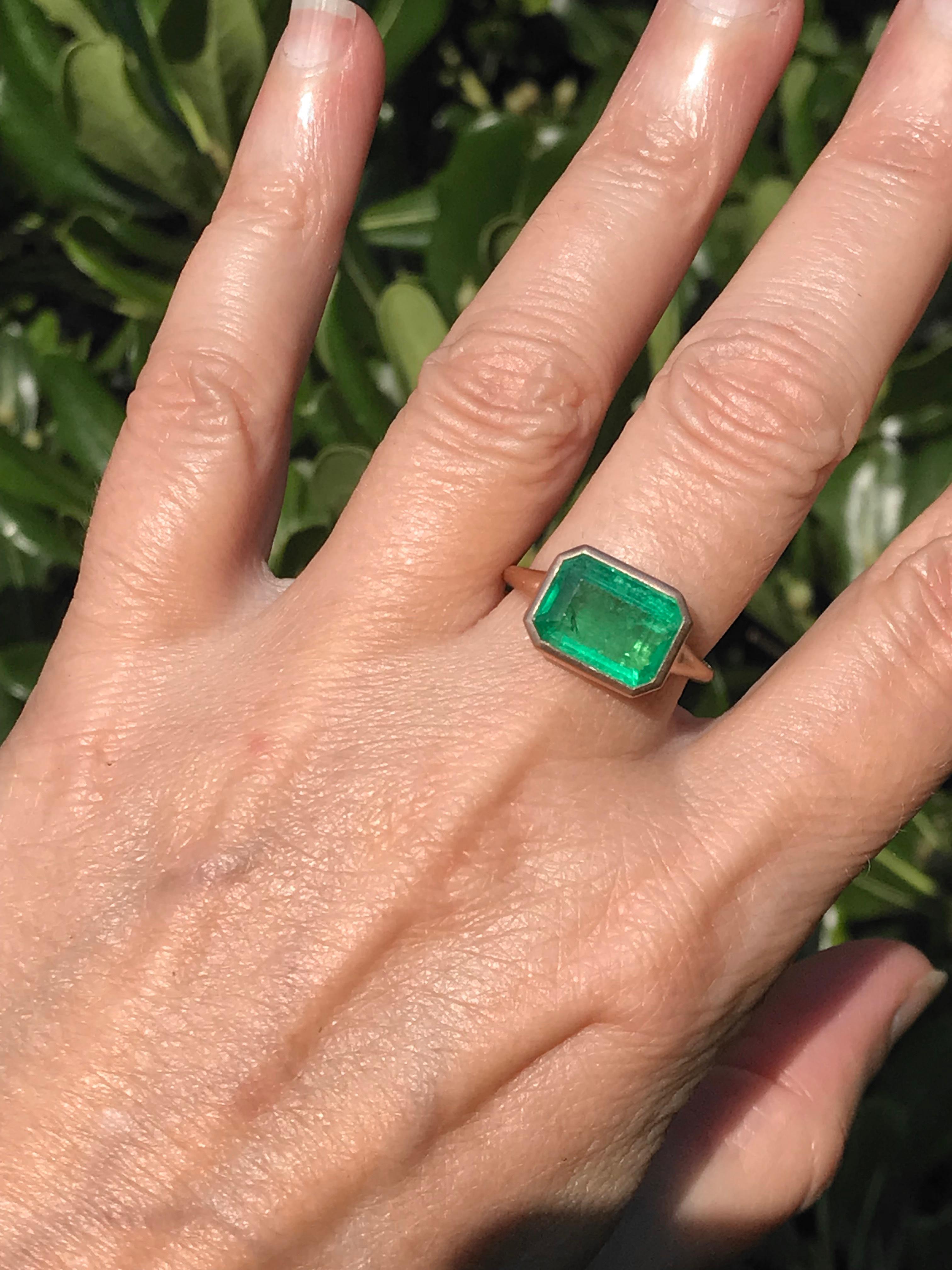 Dalben 5.1 Carat Emerald Rose Gold Ring For Sale 5