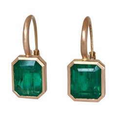 Dalben - Boucles d'oreilles en or rose et émeraude verte profonde de 5::4 carats