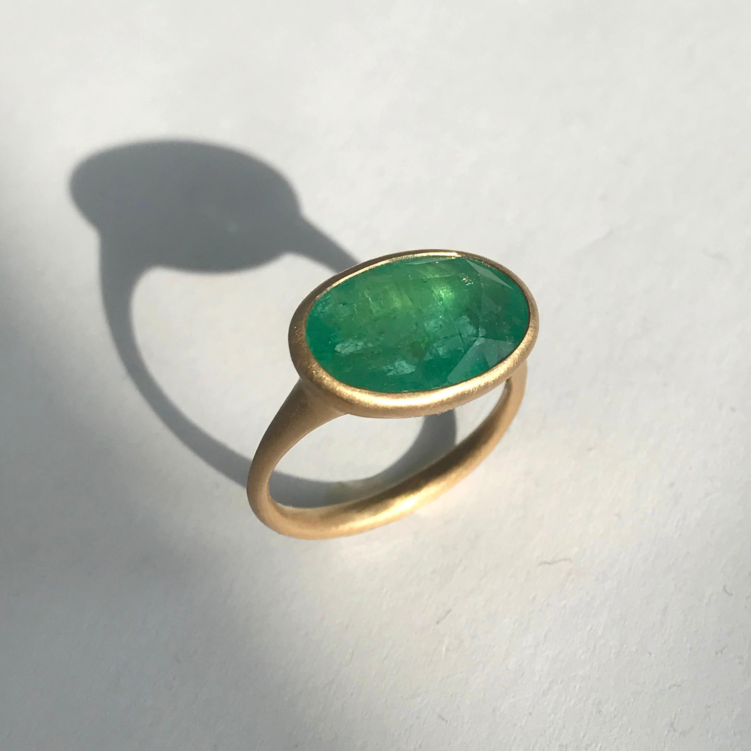 Dalben 5.5 Carat Oval Emerald Yellow Gold Ring 1