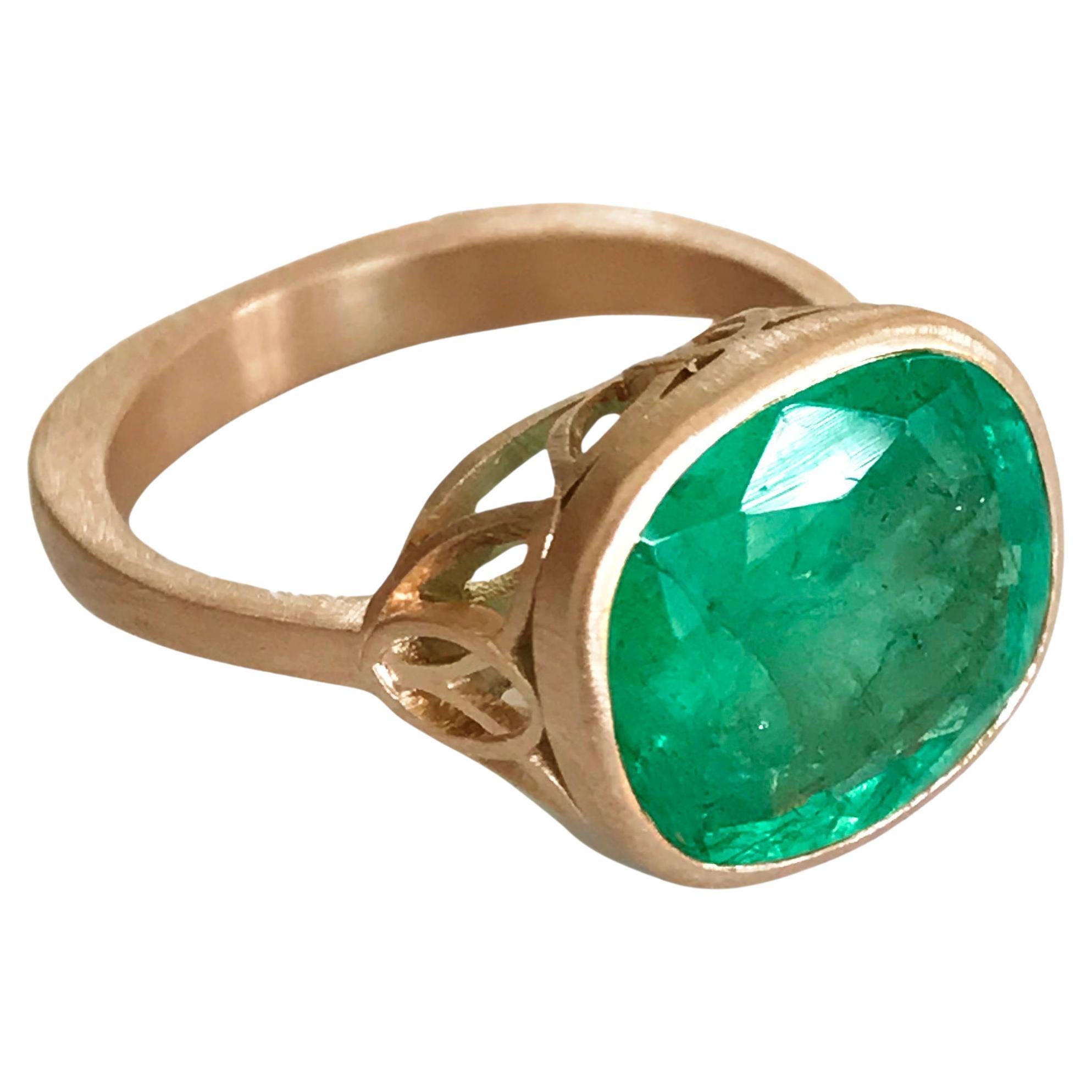 Dalben 5.88 Carat Cushion Cut Emerald Rose Gold Ring For Sale