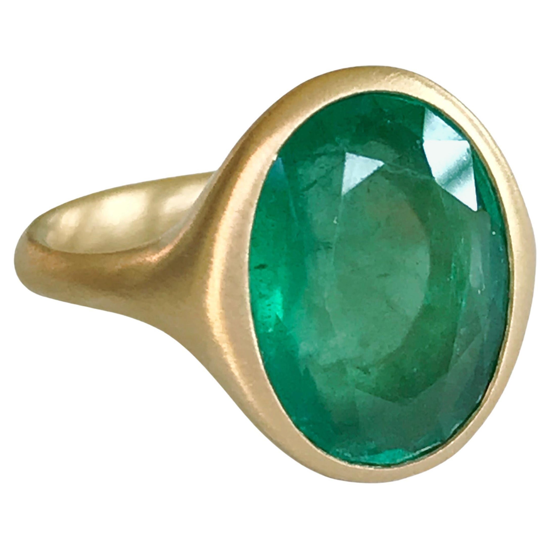 Anello Dalben in oro giallo con smeraldo ovale da 6,53 carati