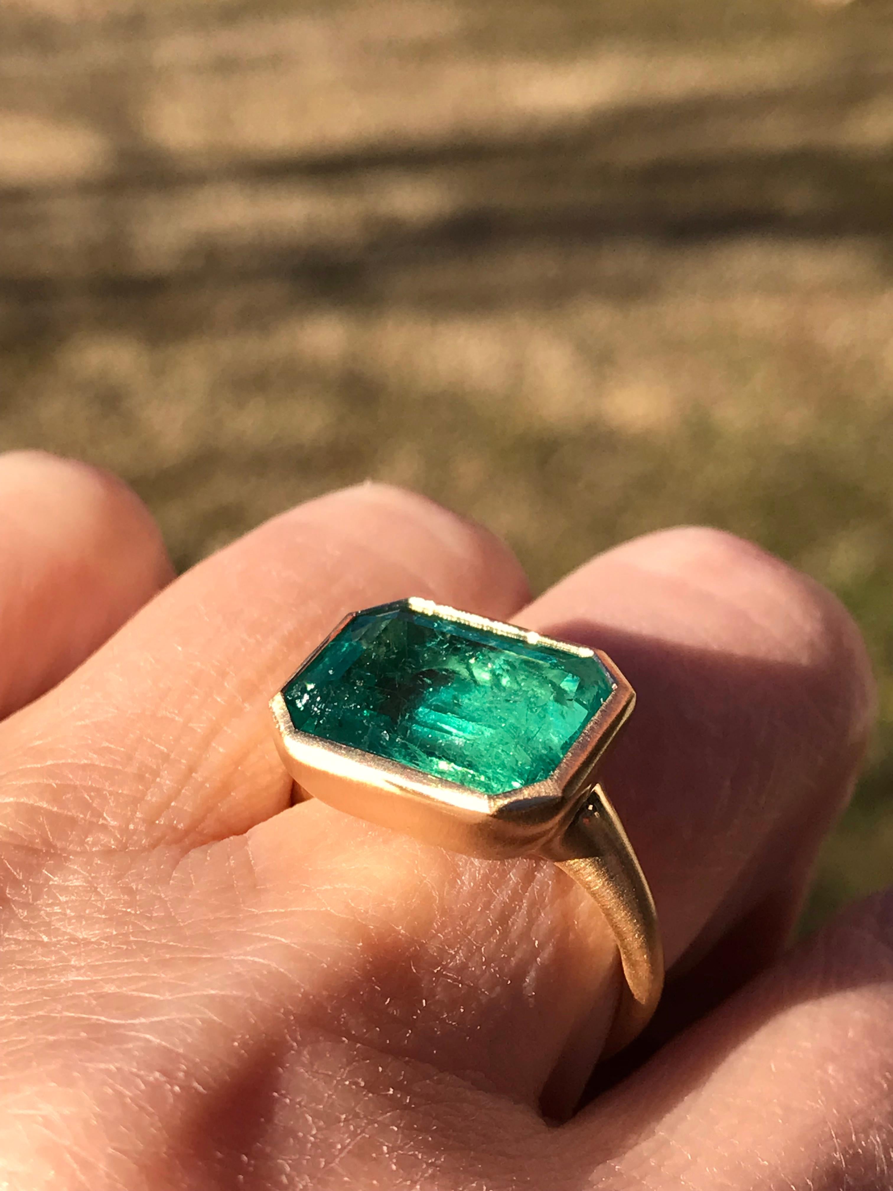 Dalben 7,20 Karat Smaragd Gelbgold Ring 1