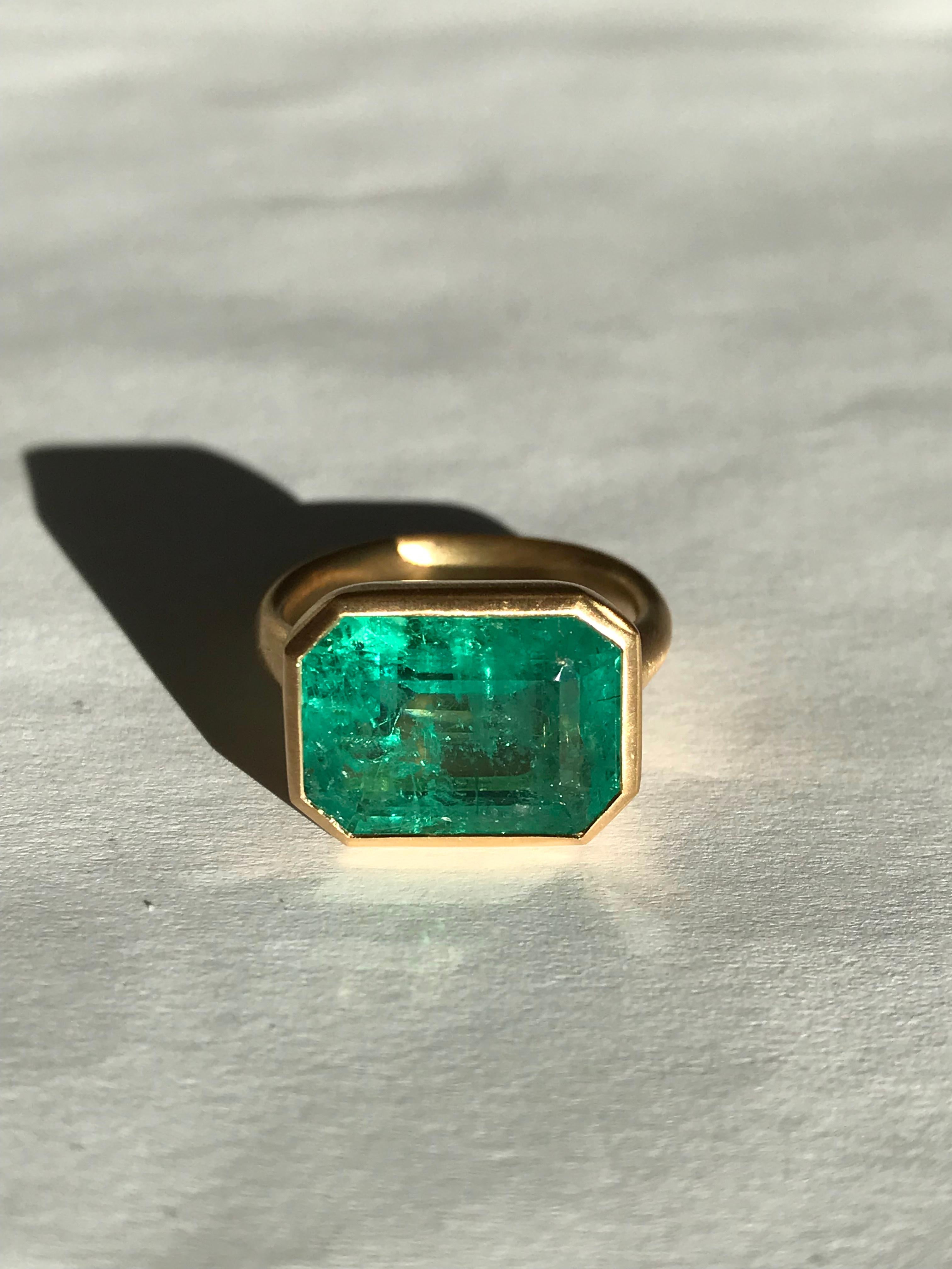 Dalben 7,20 Karat Smaragd Gelbgold Ring 3