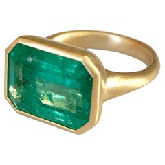 Dalben 7,20 Karat Smaragd Gelbgold Ring