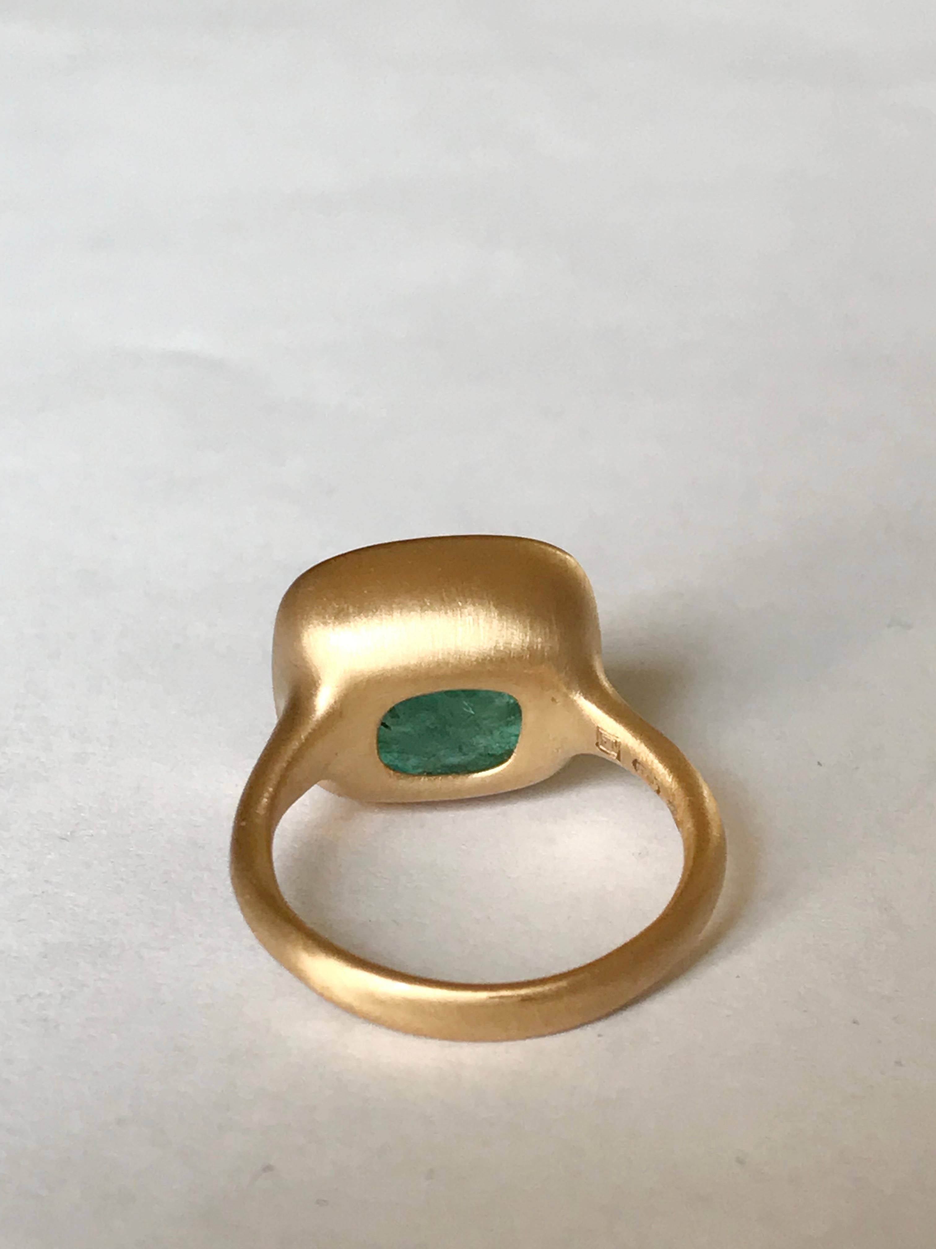 Dalben 9, 7 Carat Emerald Yellow Gold Ring 3