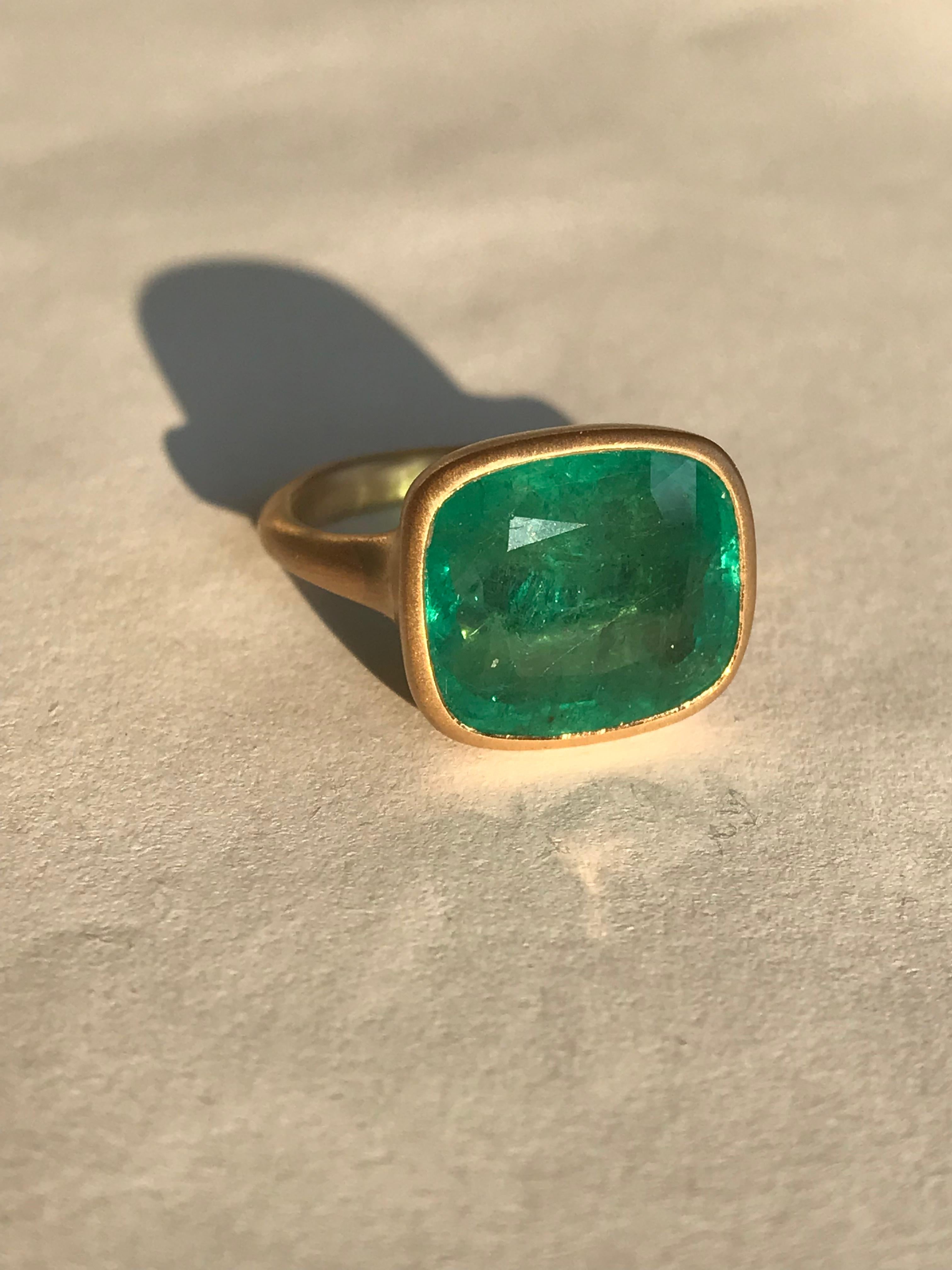 Dalben 9, 7 Carat Emerald Yellow Gold Ring 5