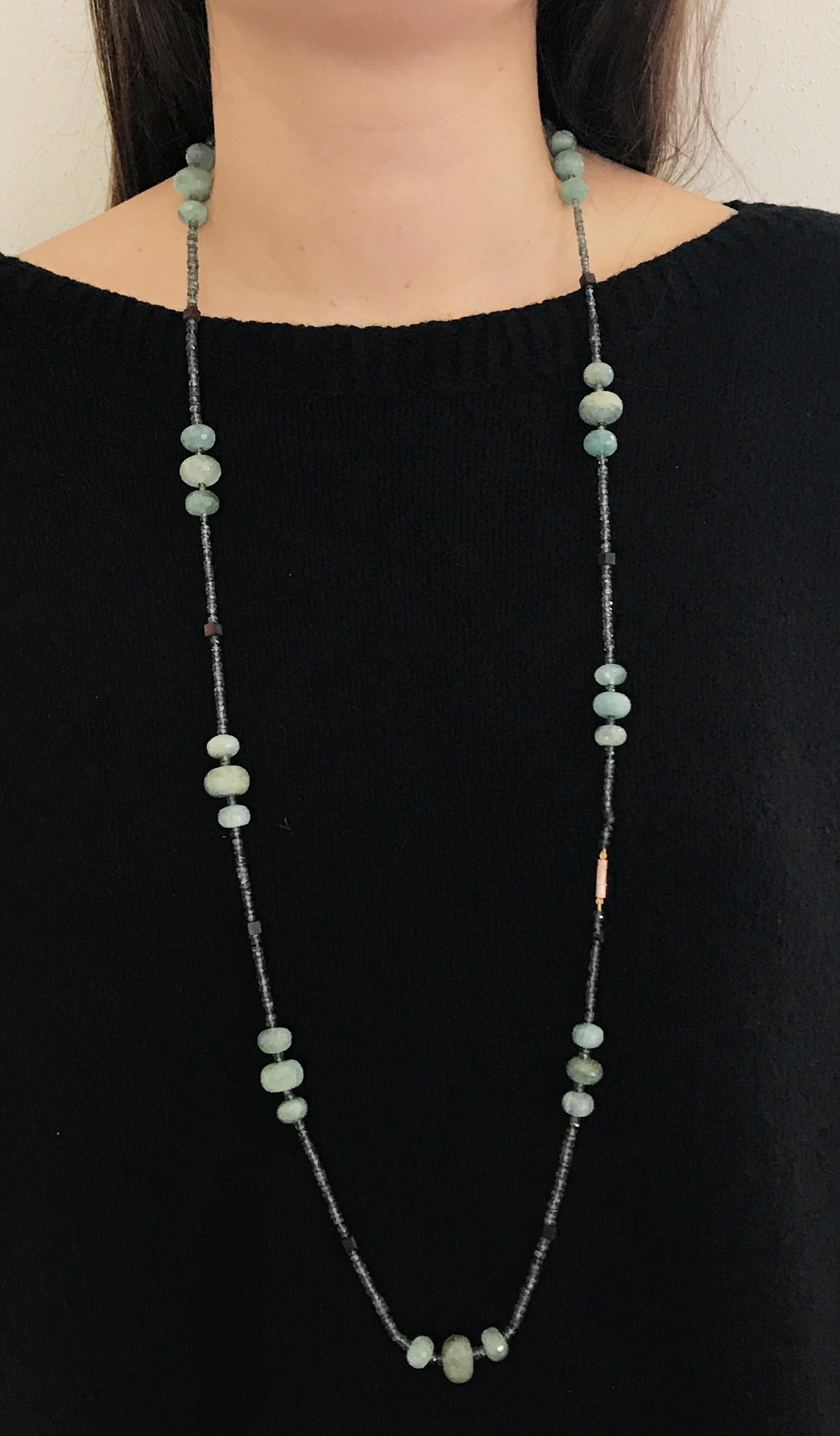 Dalben Aquamarine and Sapphire Rose Gold Long Necklace In New Condition For Sale In Como, IT