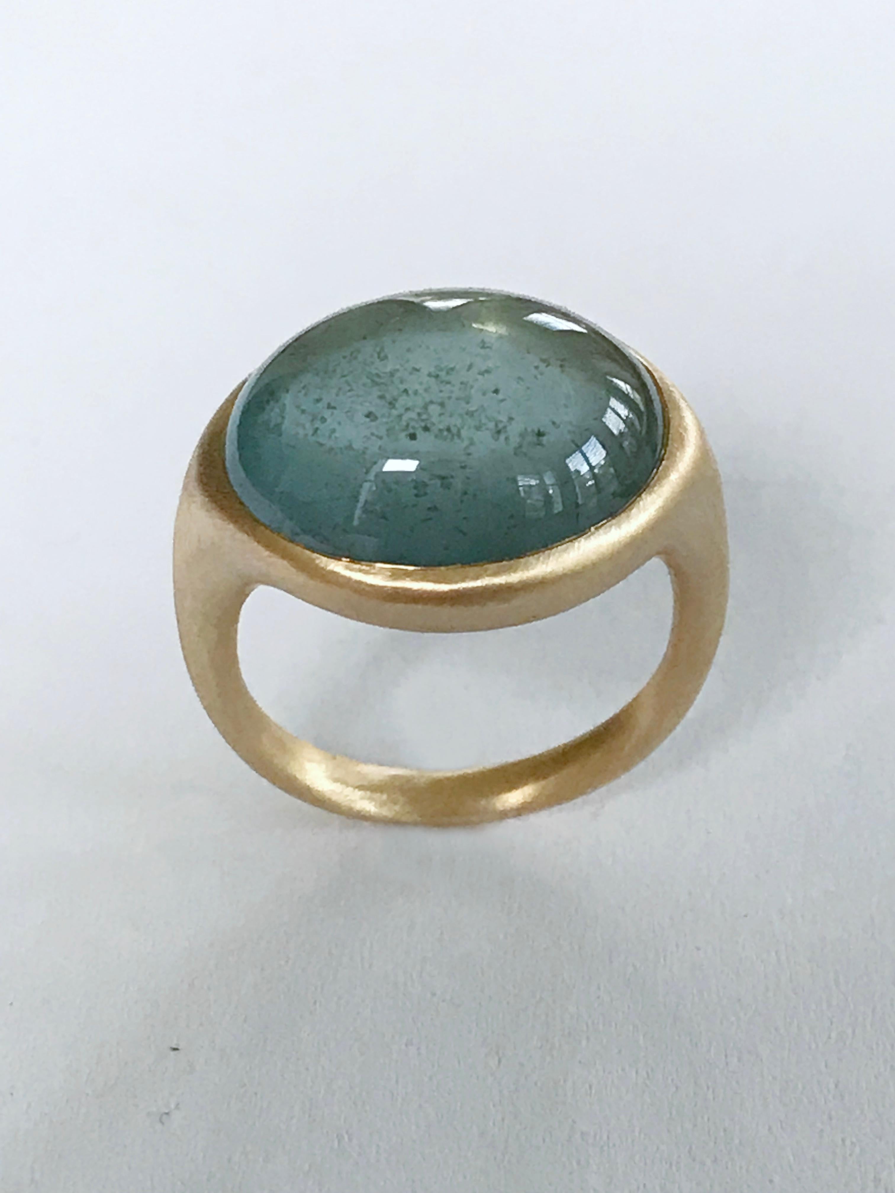 Dalben Aquamarine Oval Cabochon Yellow Gold Ring In New Condition For Sale In Como, IT