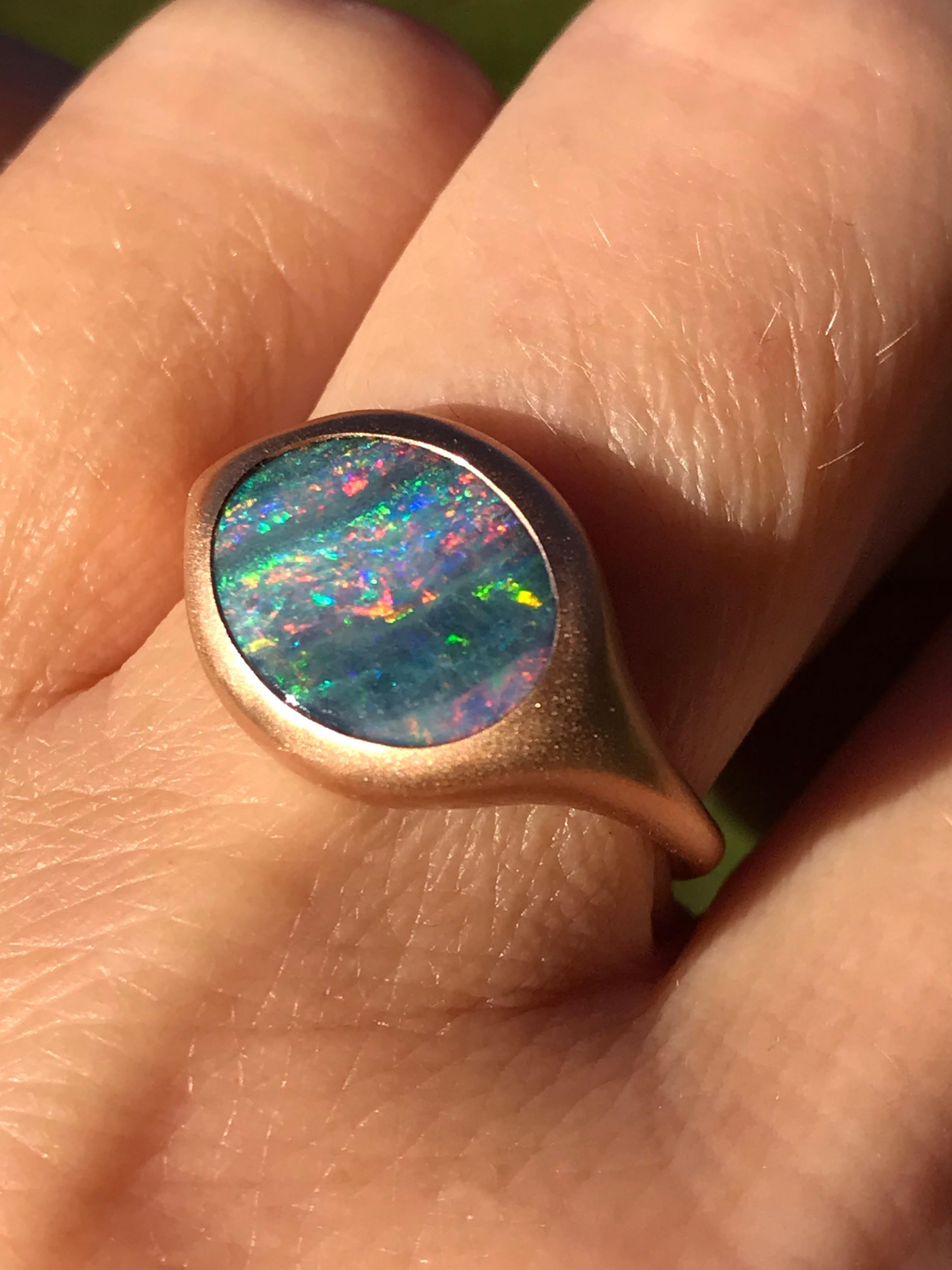Dalben Australienischer Boulder-Opal-Ring aus Roségold Damen im Angebot