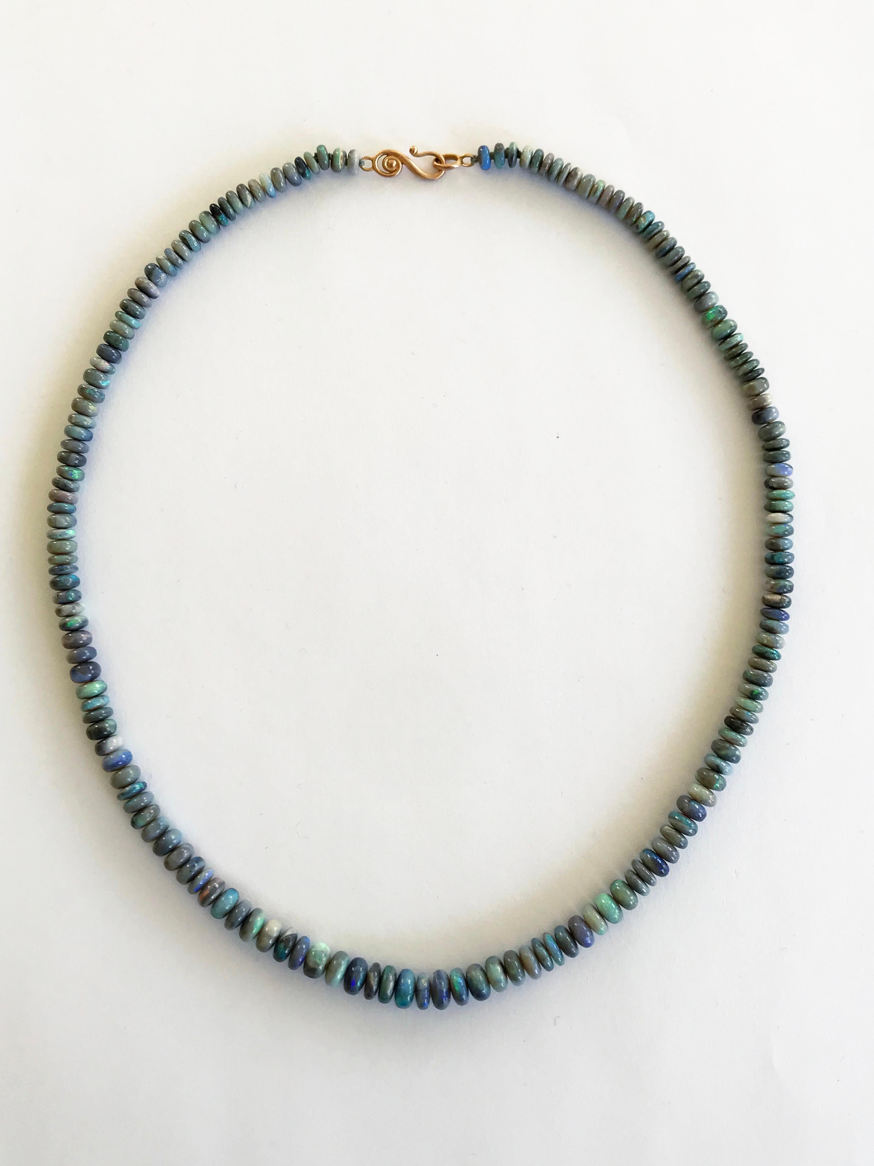 Dalben Australian Lightning Ridge Opal-Halskette aus Roségold 7