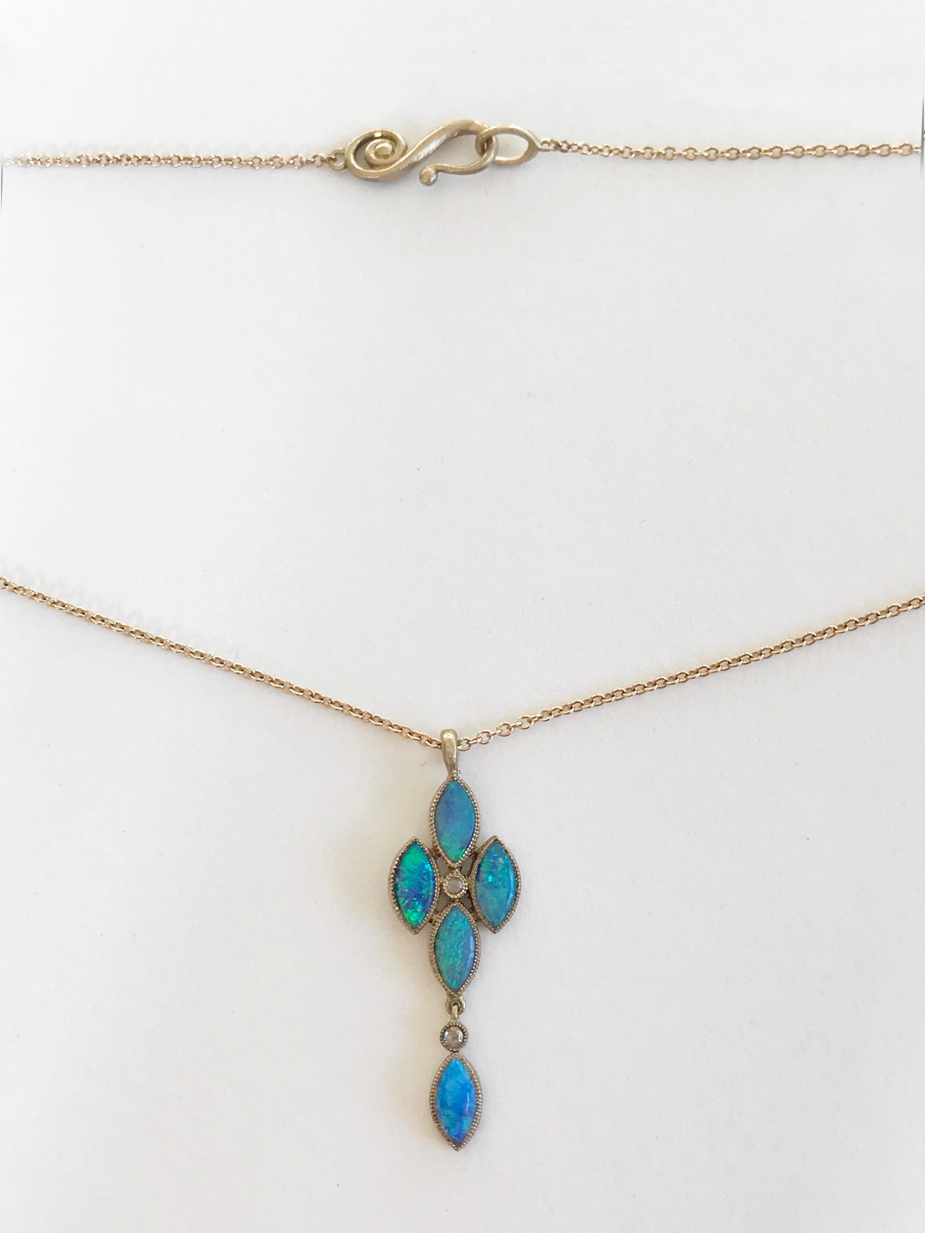 Dalben australische Opal-Gold-Halskette mit Diamant im Rosenschliff im Angebot 3