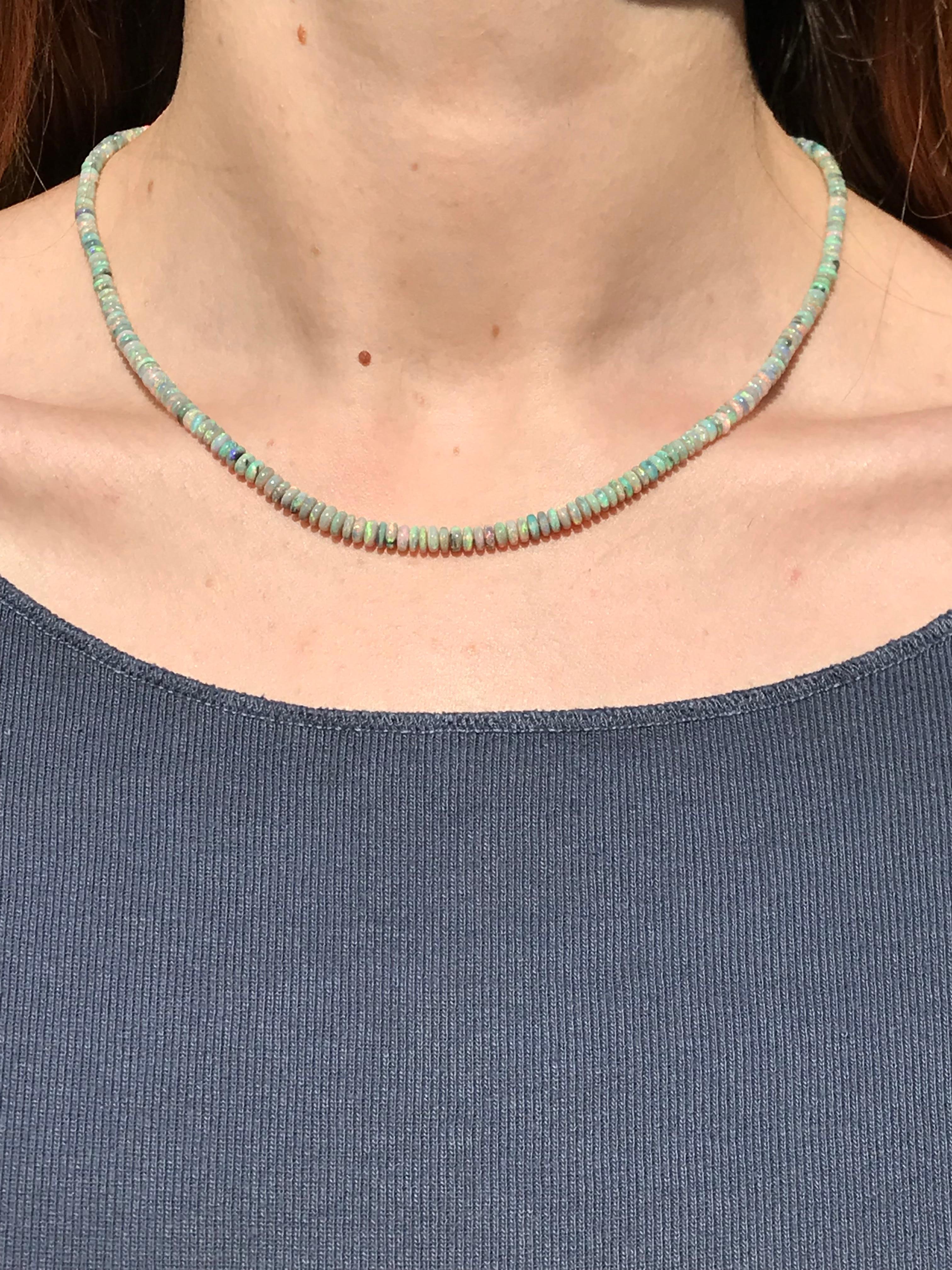Dalben australien  Collier d'opale en or rose en vente 2