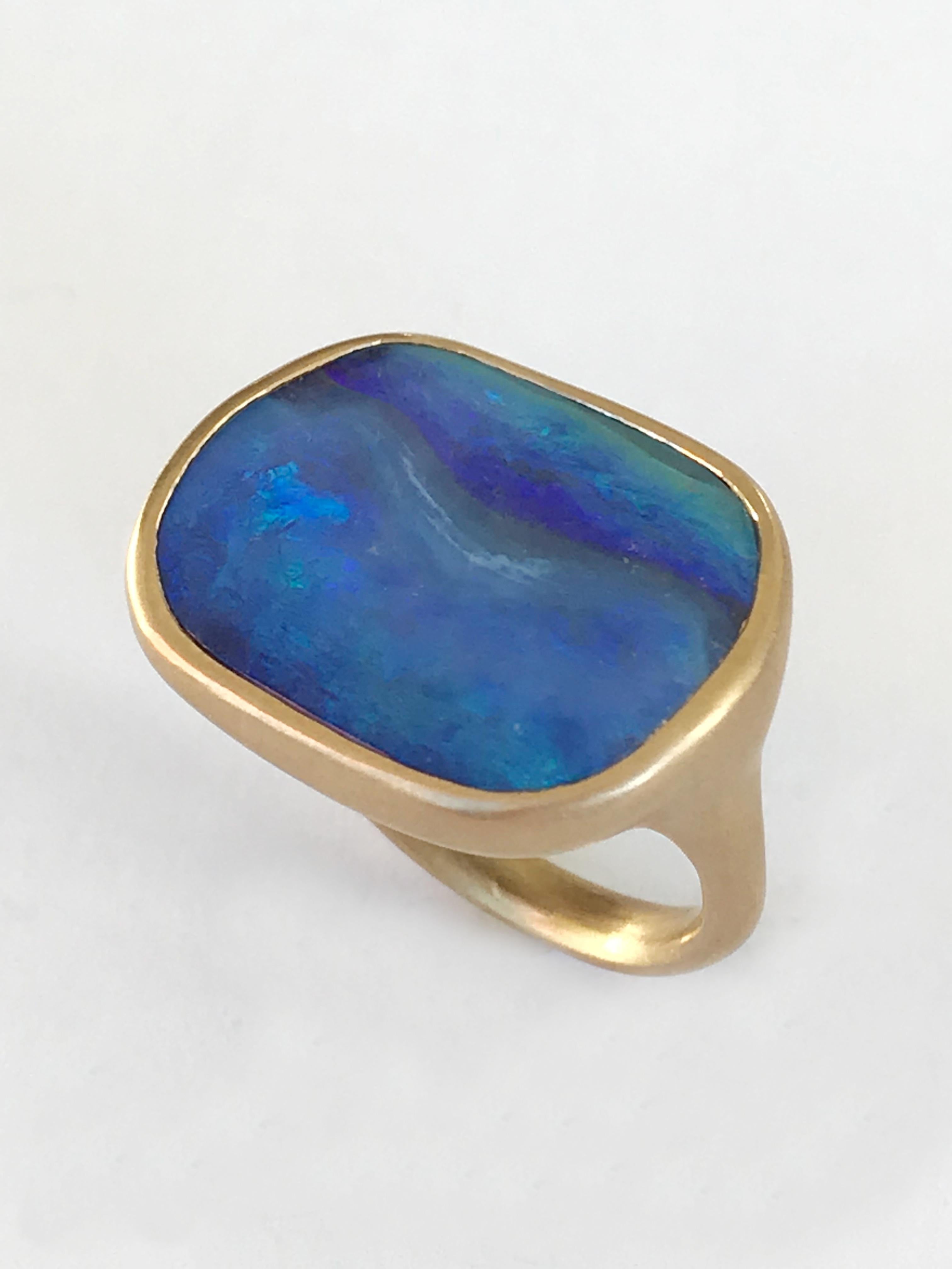 Dalben Blue Boulder Opal Yellow Gold Ring im Zustand „Neu“ in Como, IT