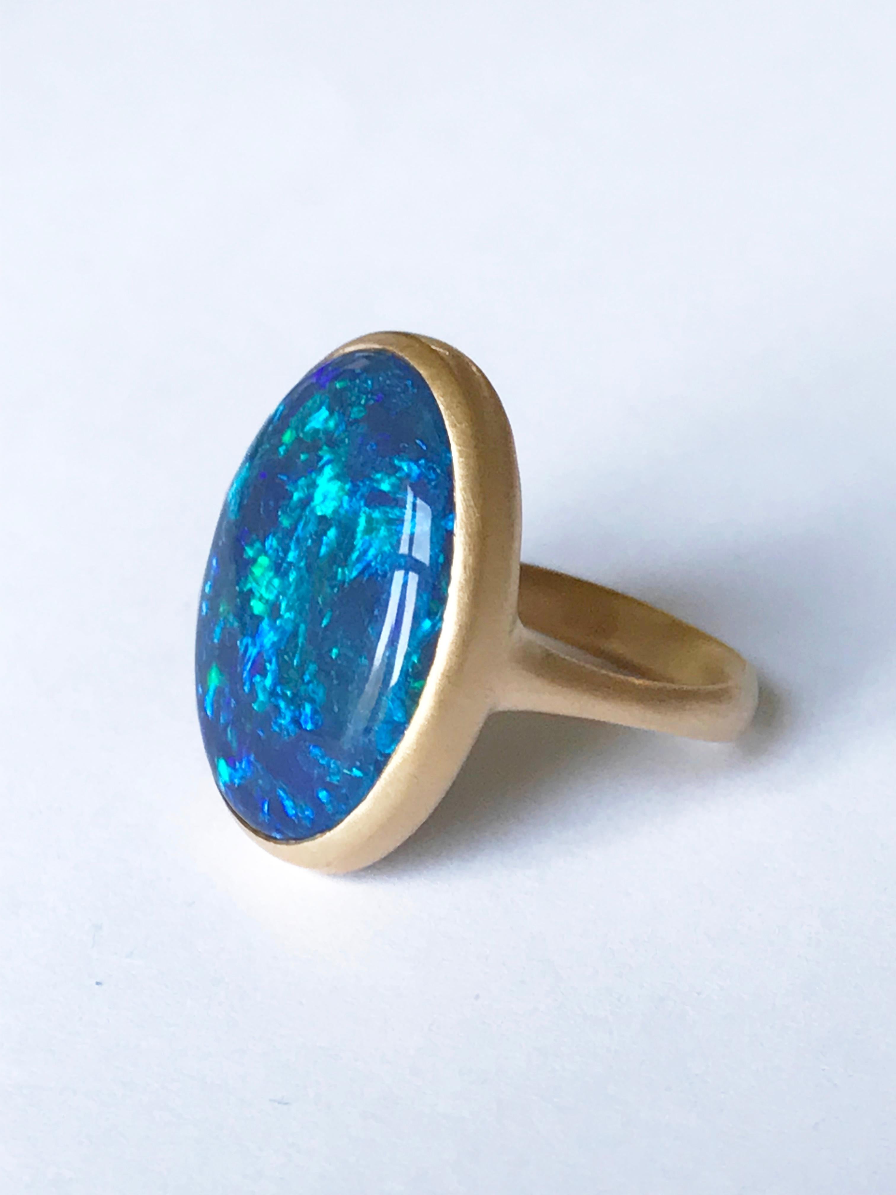 Dalben Blue Lightning Ridge Australian Opal Yellow Gold Ring In New Condition For Sale In Como, IT