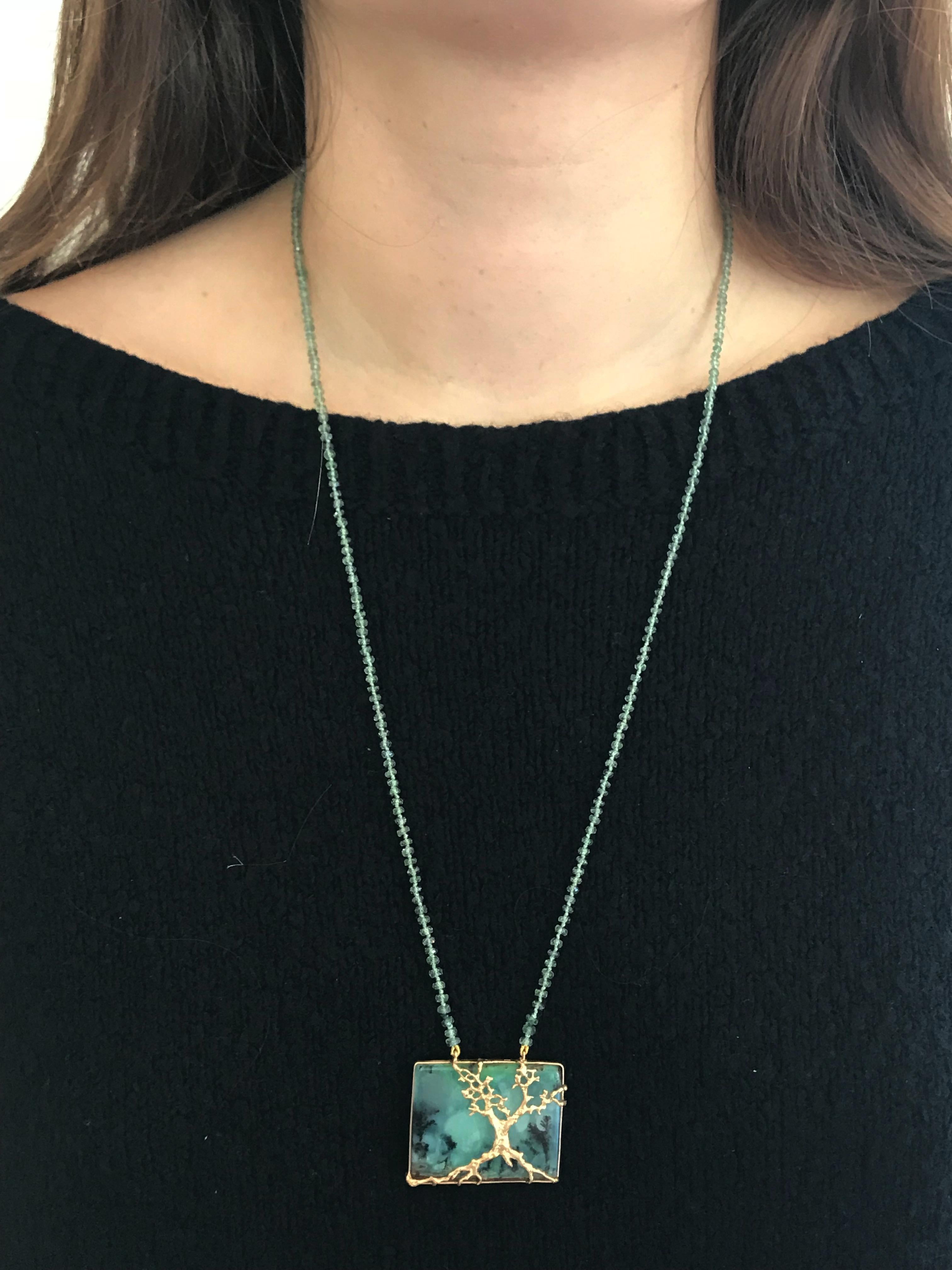 Square Cut Dalben Dendritic Chrysoprase Green Sapphire and Rose Gold Necklace For Sale