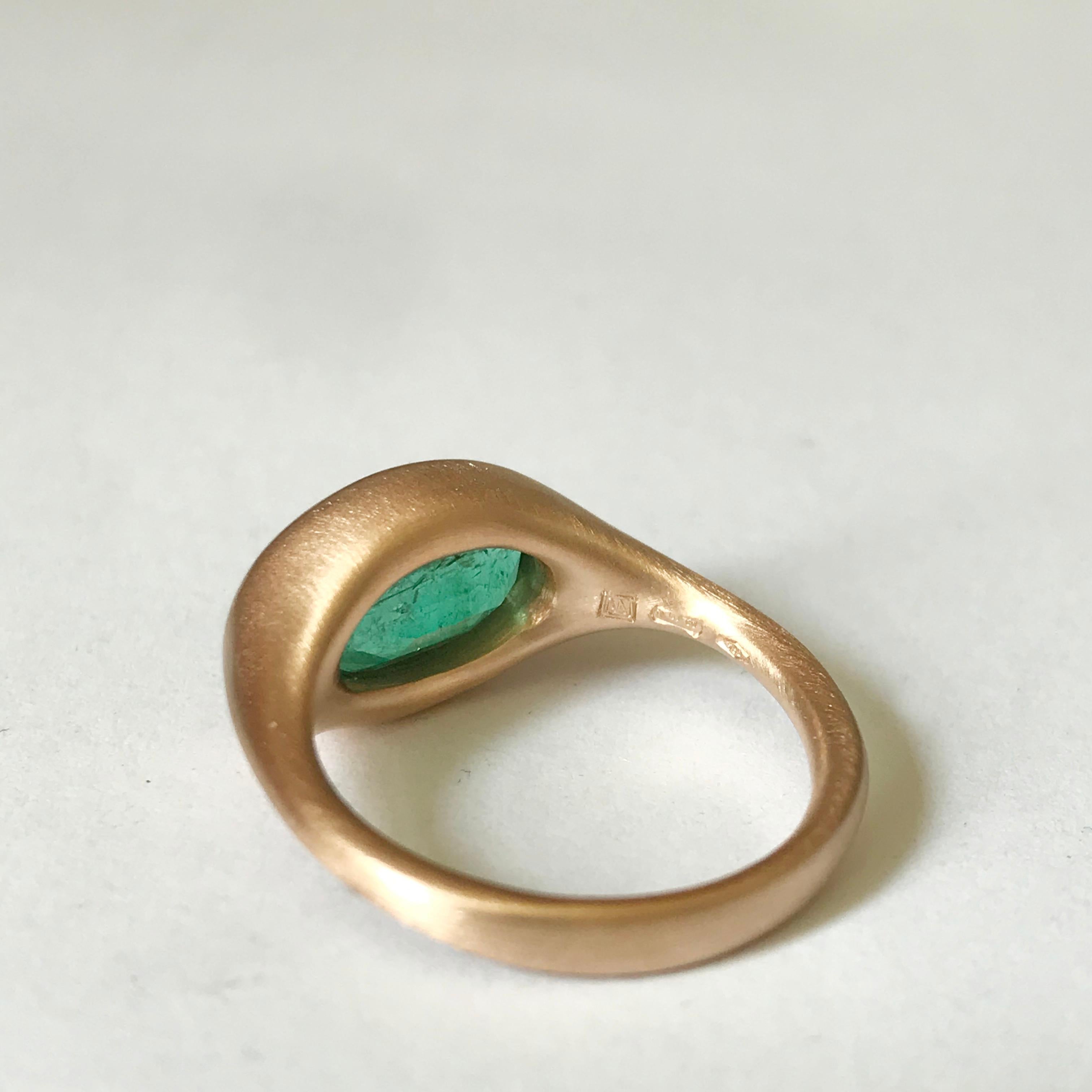 Dalben Design 3, 16 Carat Emerald Rose Gold Ring For Sale 2