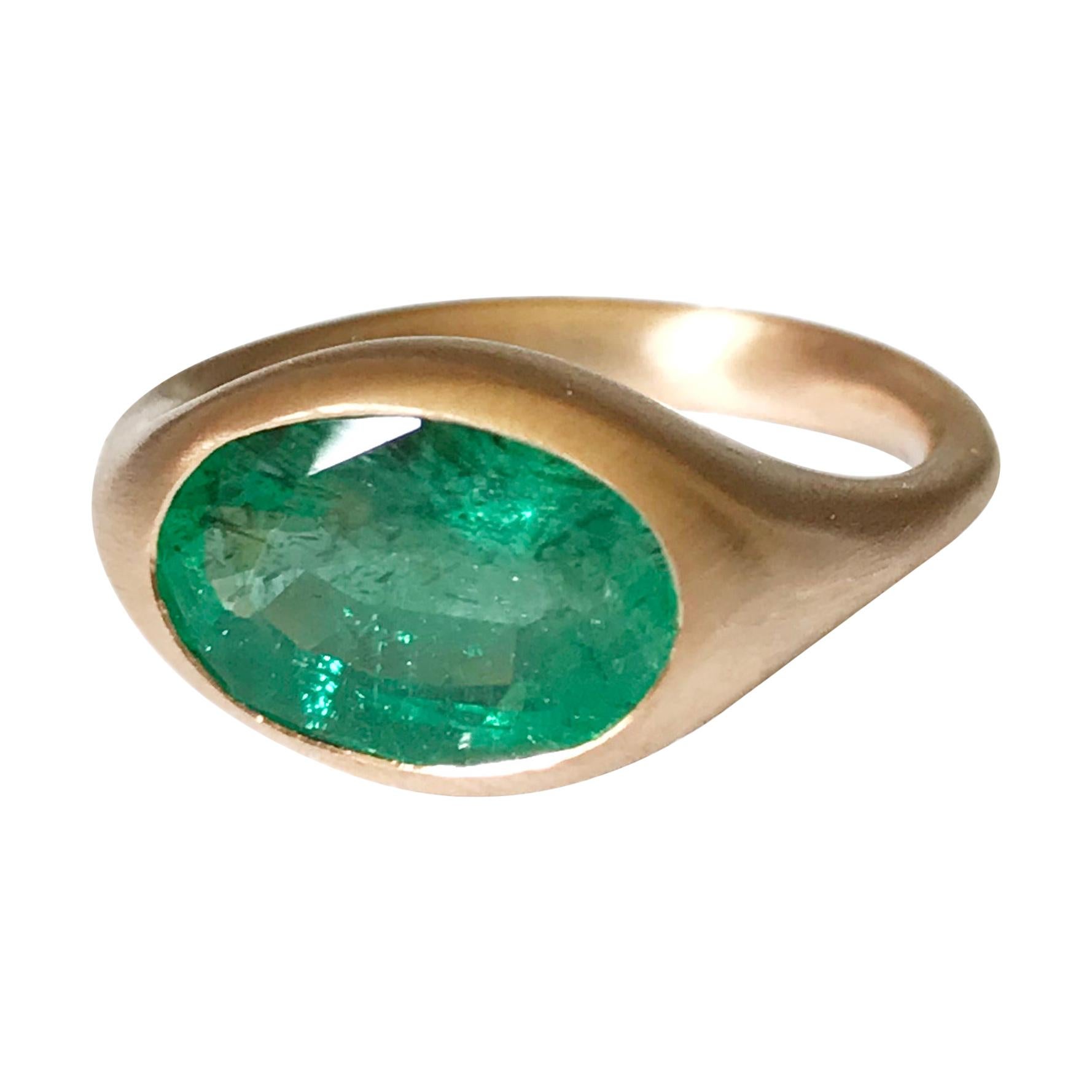 Dalben Design 3, 16 Carat Emerald Rose Gold Ring For Sale