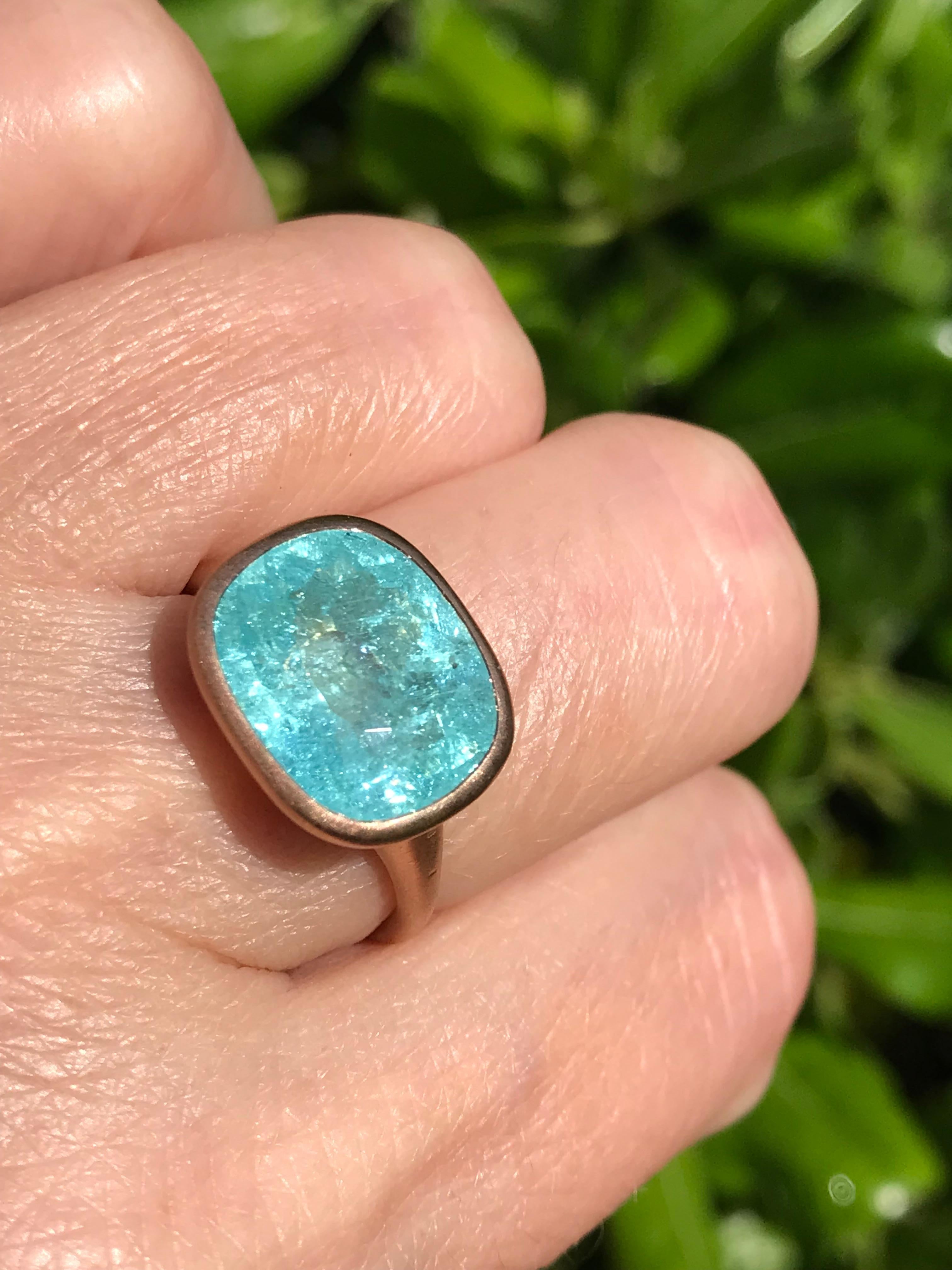 Dalben Design Anello in oro rosa con tormalina Paraiba certificata da 6.88 carati in vendita 9