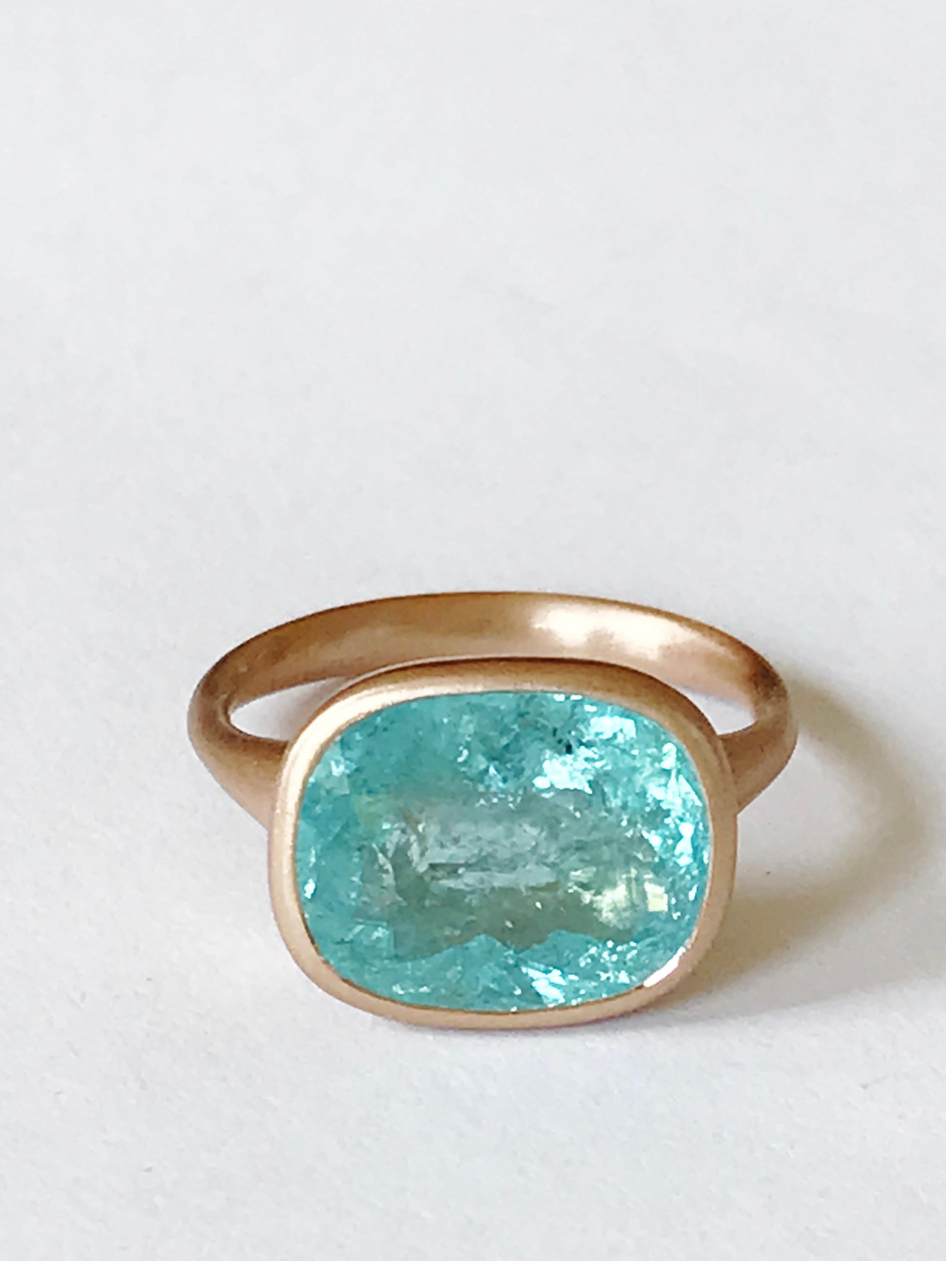 Dalben Design Anello in oro rosa con tormalina Paraiba certificata da 6.88 carati In condizioni Nuovo in vendita a Como, IT