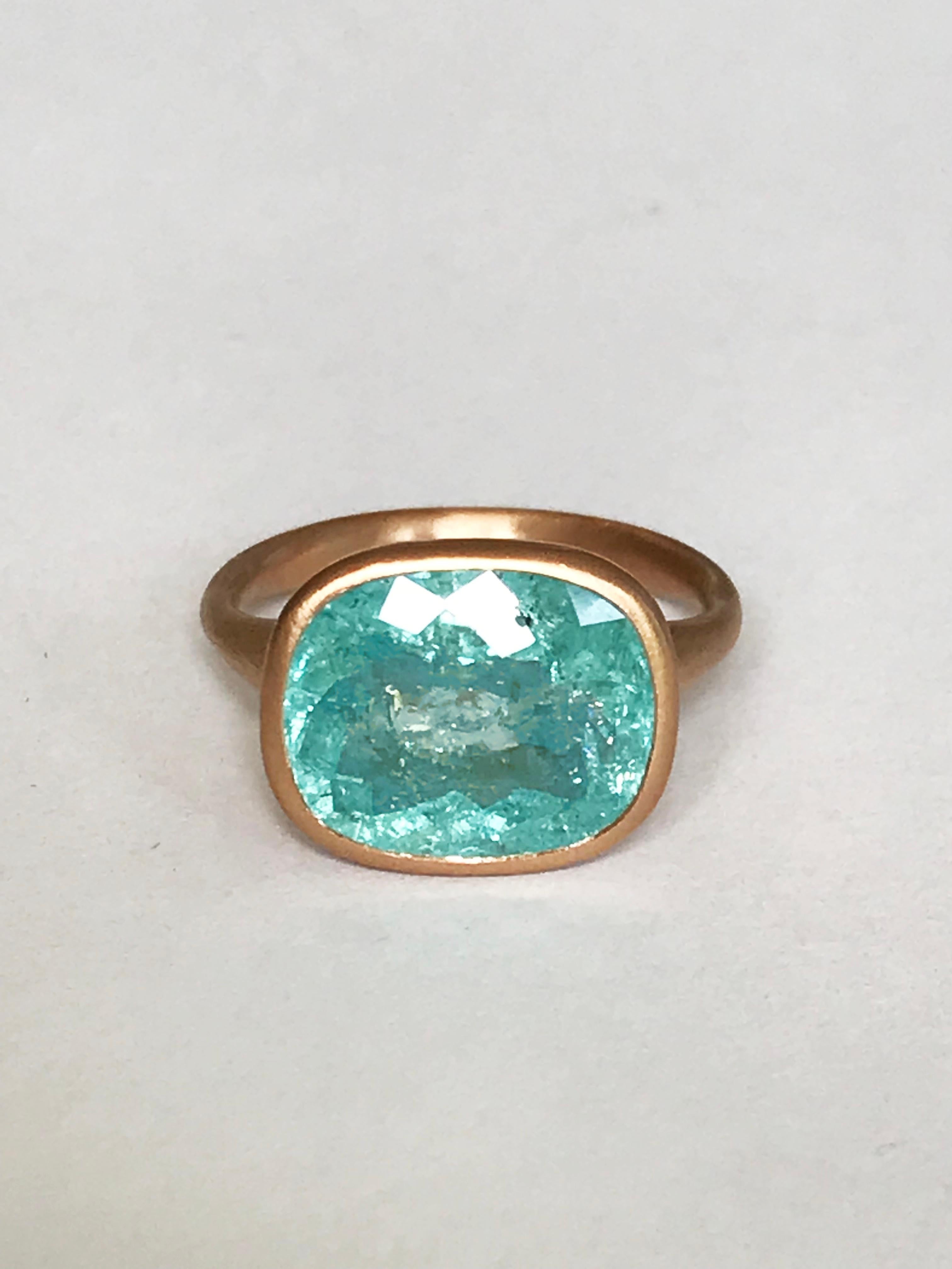 Donna Dalben Design Anello in oro rosa con tormalina Paraiba certificata da 6.88 carati in vendita
