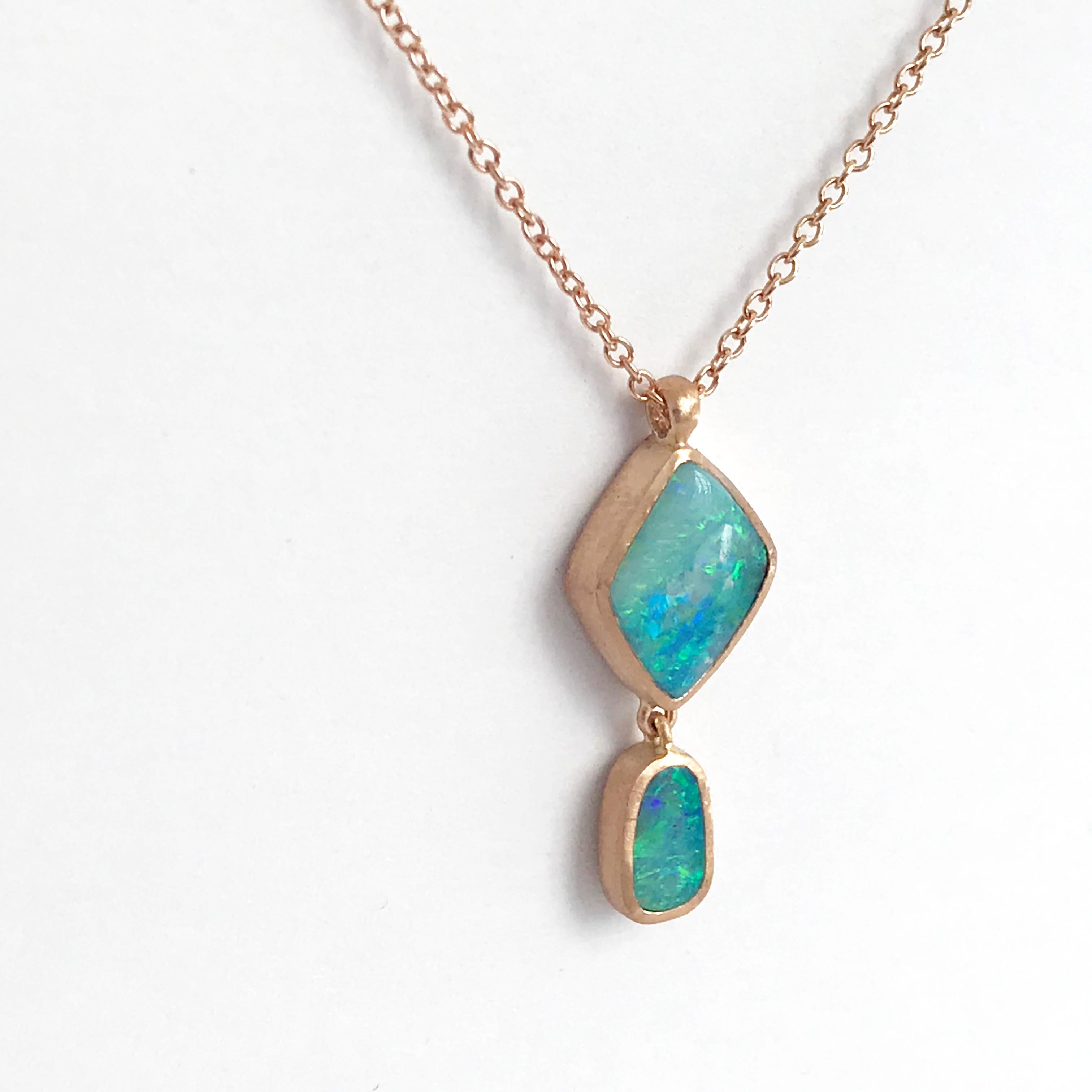 Collier en or rose et opale de roche d'Australie au design Dalben Pour femmes en vente