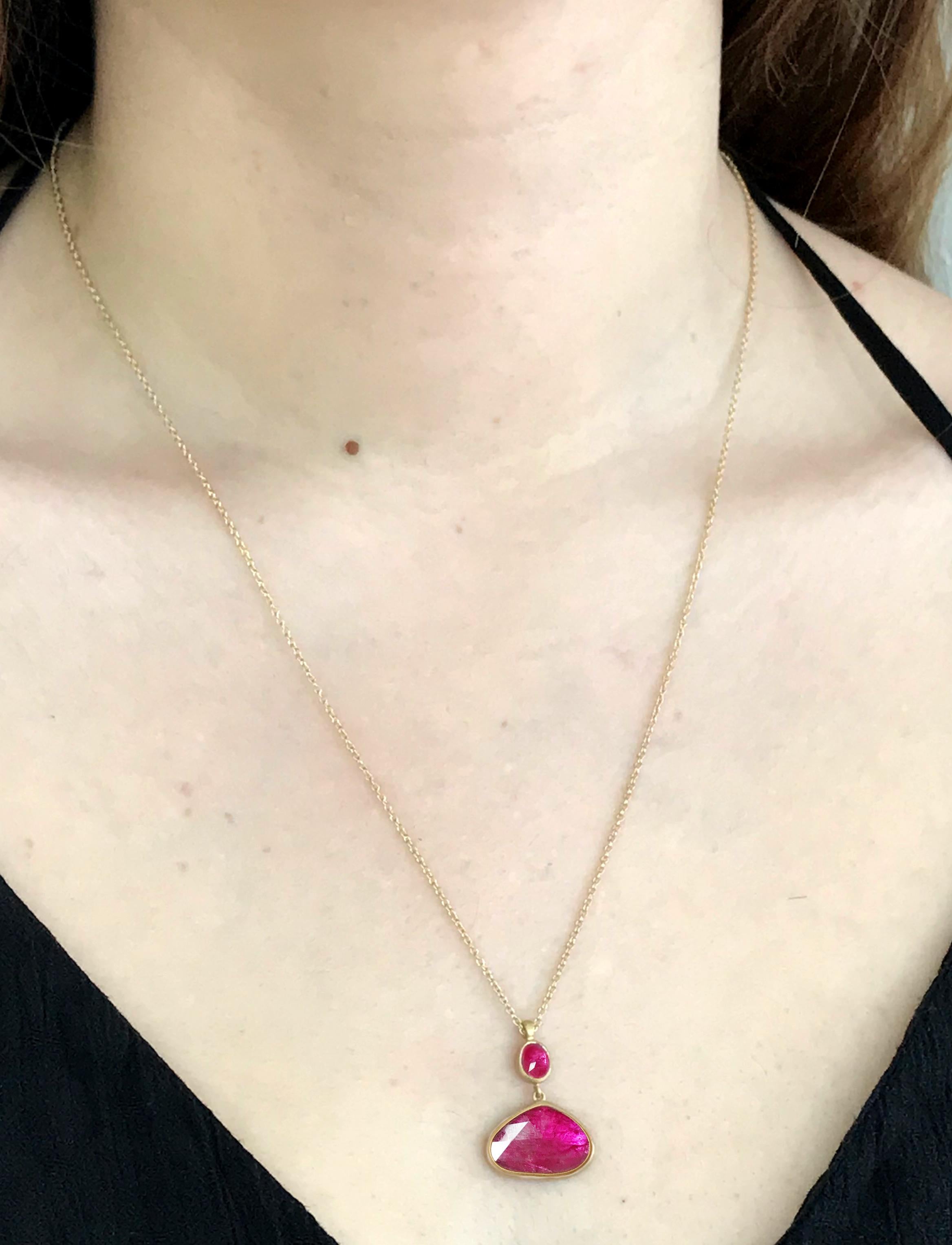 Contemporary Dalben Design Drop Shape Rose Cut Slice Ruby Yellow Gold Necklace For Sale