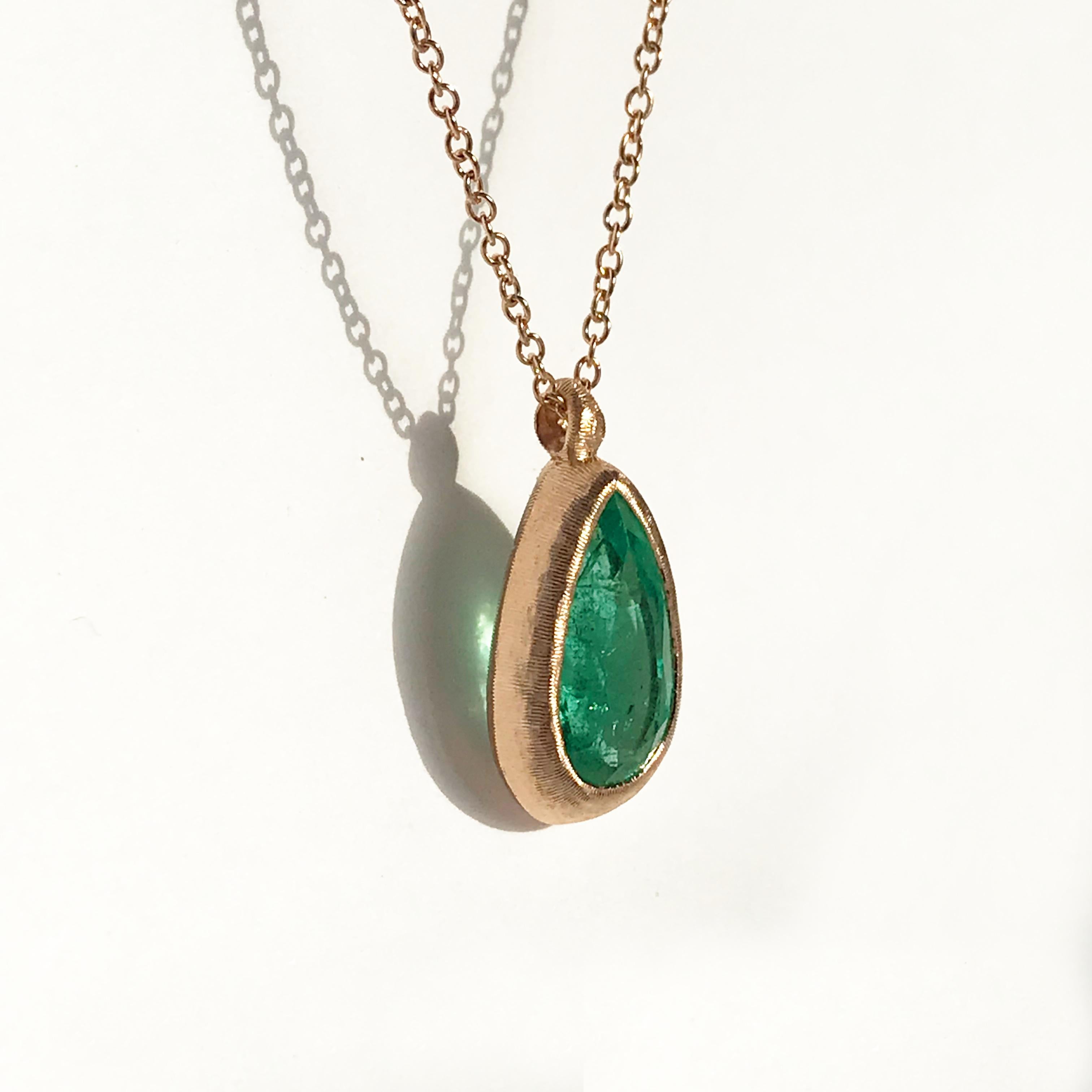 Dalben Design Emerald and Rose Gold Necklace 2