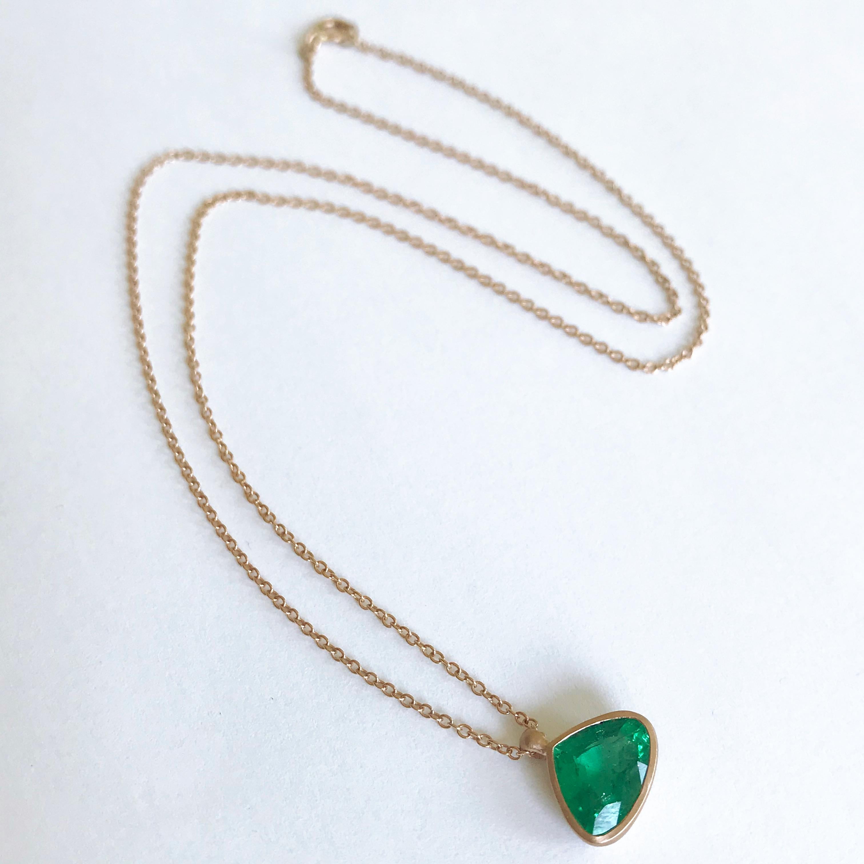 Dalben Design Emerald and Rose Gold Necklace 1