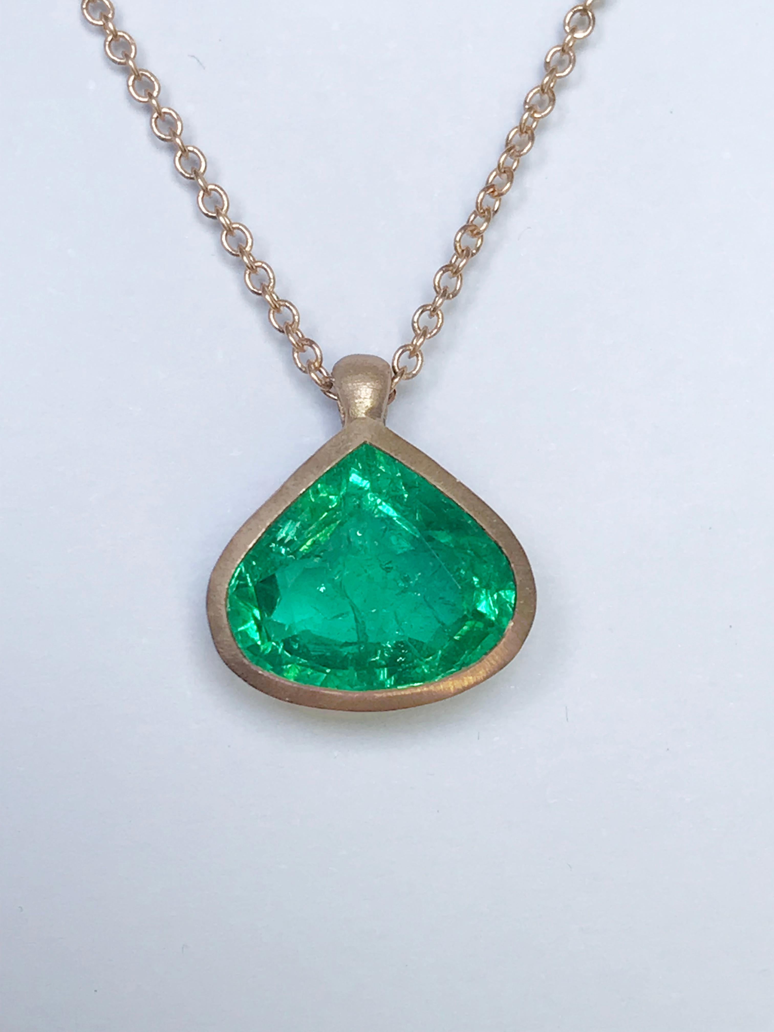 Dalben Design Emerald Rose Gold Necklace For Sale 4