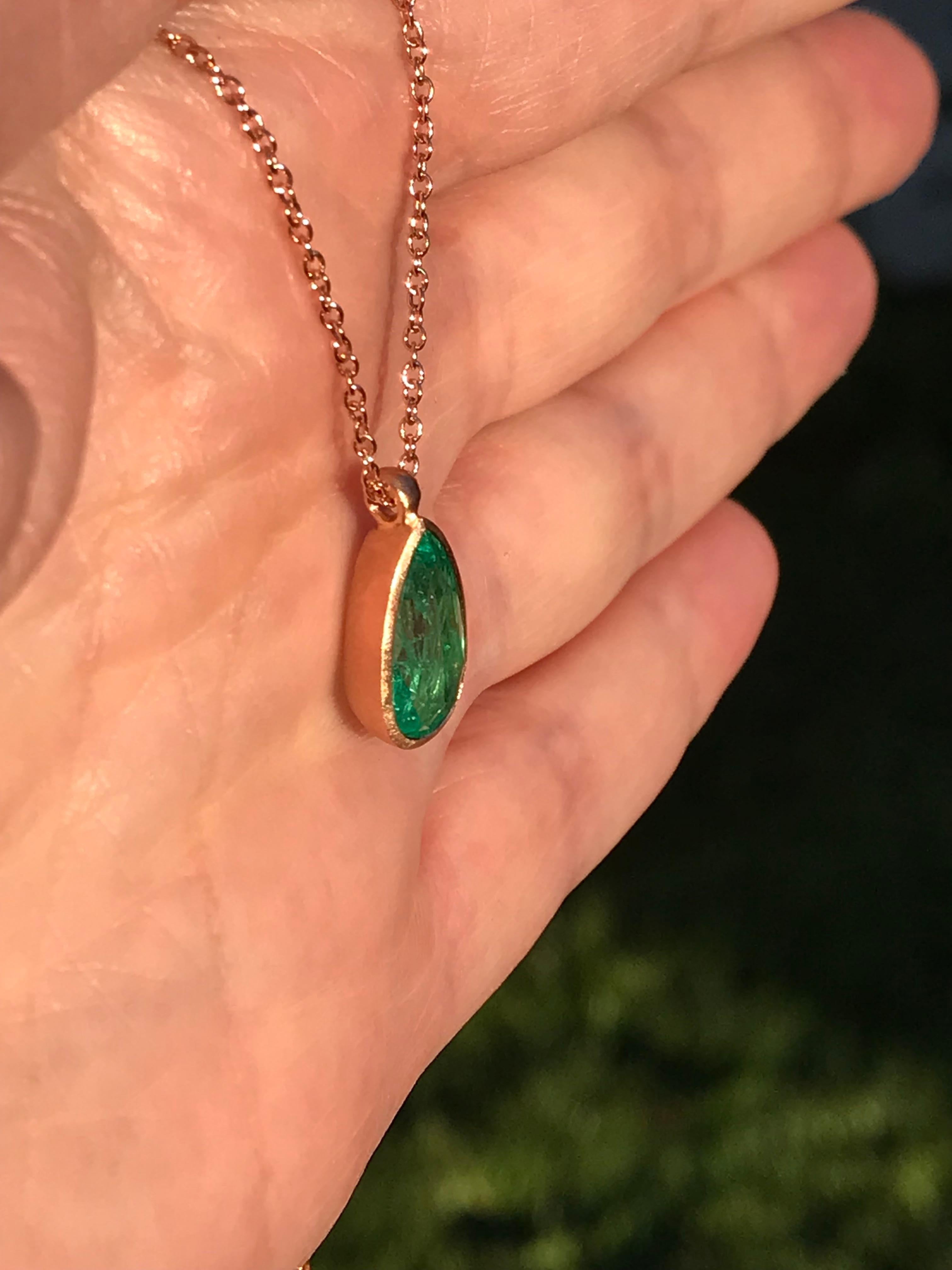 Dalben Design/One Collana in oro rosa con smeraldo in vendita 4