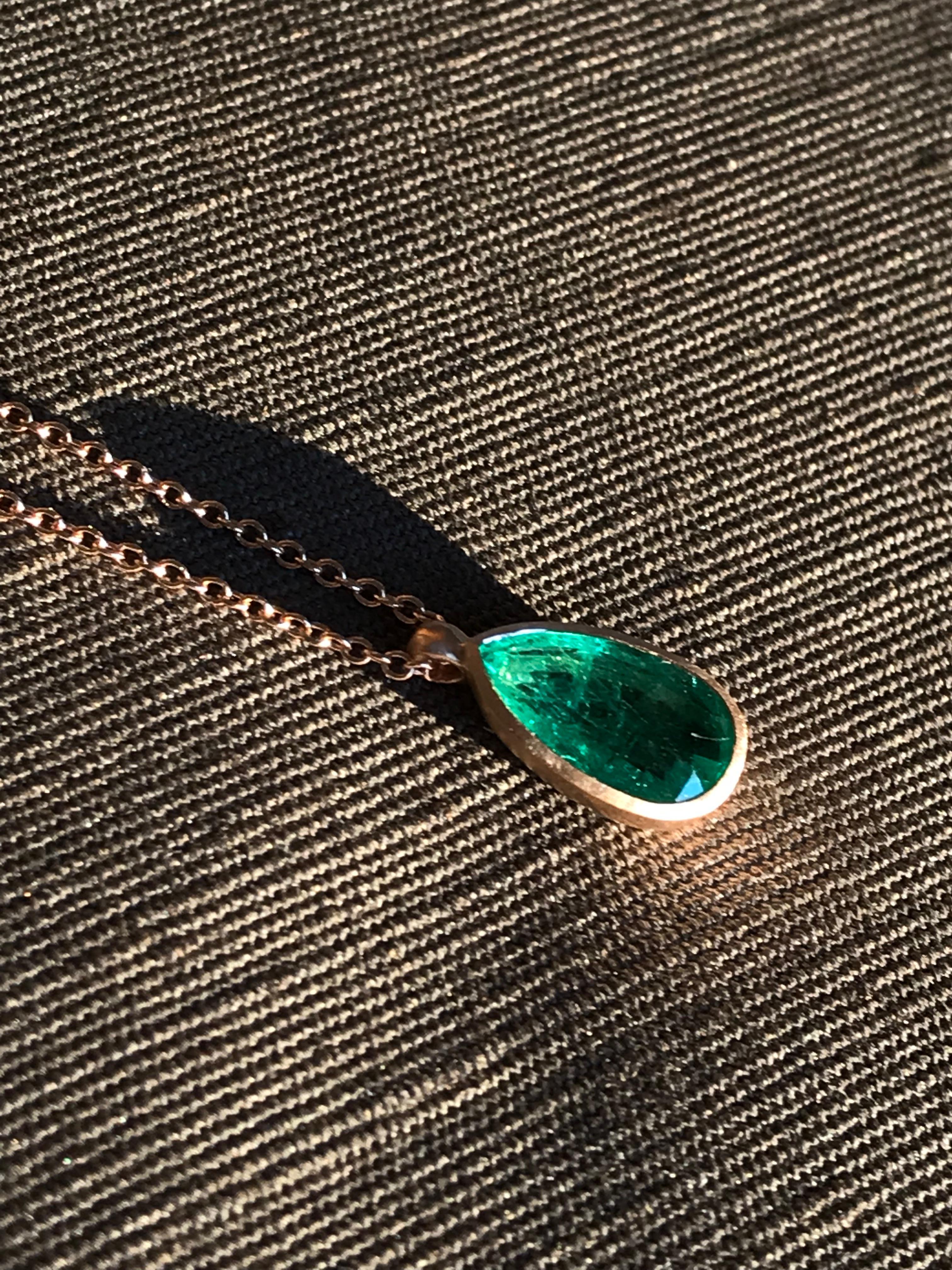 Dalben Design/One Collana in oro rosa con smeraldo in vendita 6